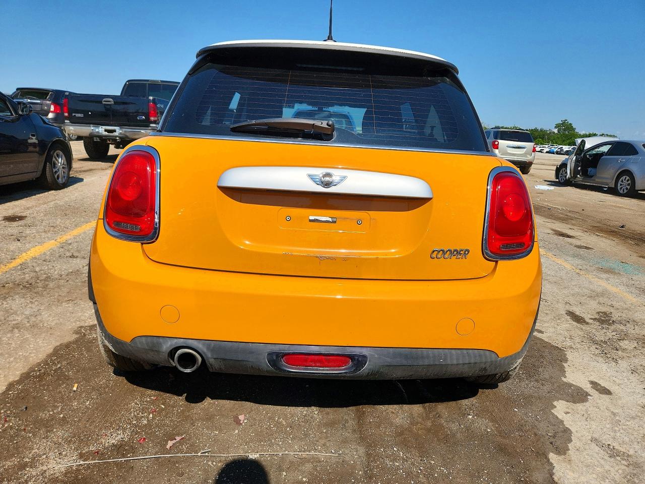 2014 Mini Cooper Оранжевый vin: WMWXM5C50ET932600