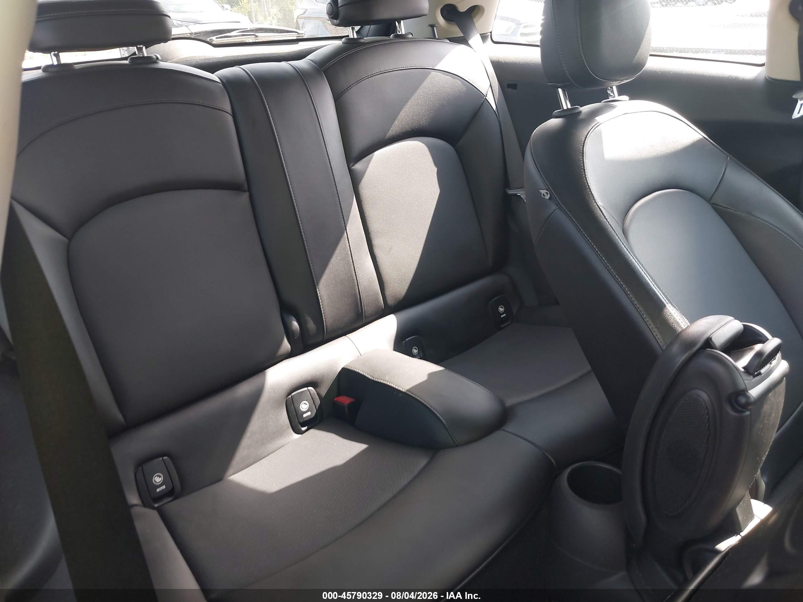 2014 Mini Hardtop Cooper Gray vin: WMWXM5C50ET936677