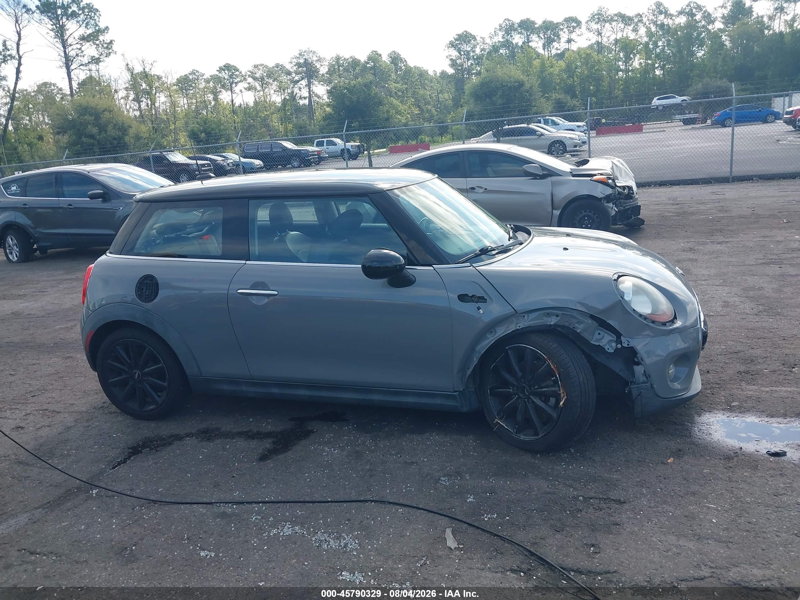 2014 Mini Hardtop Cooper Gray vin: WMWXM5C50ET936677