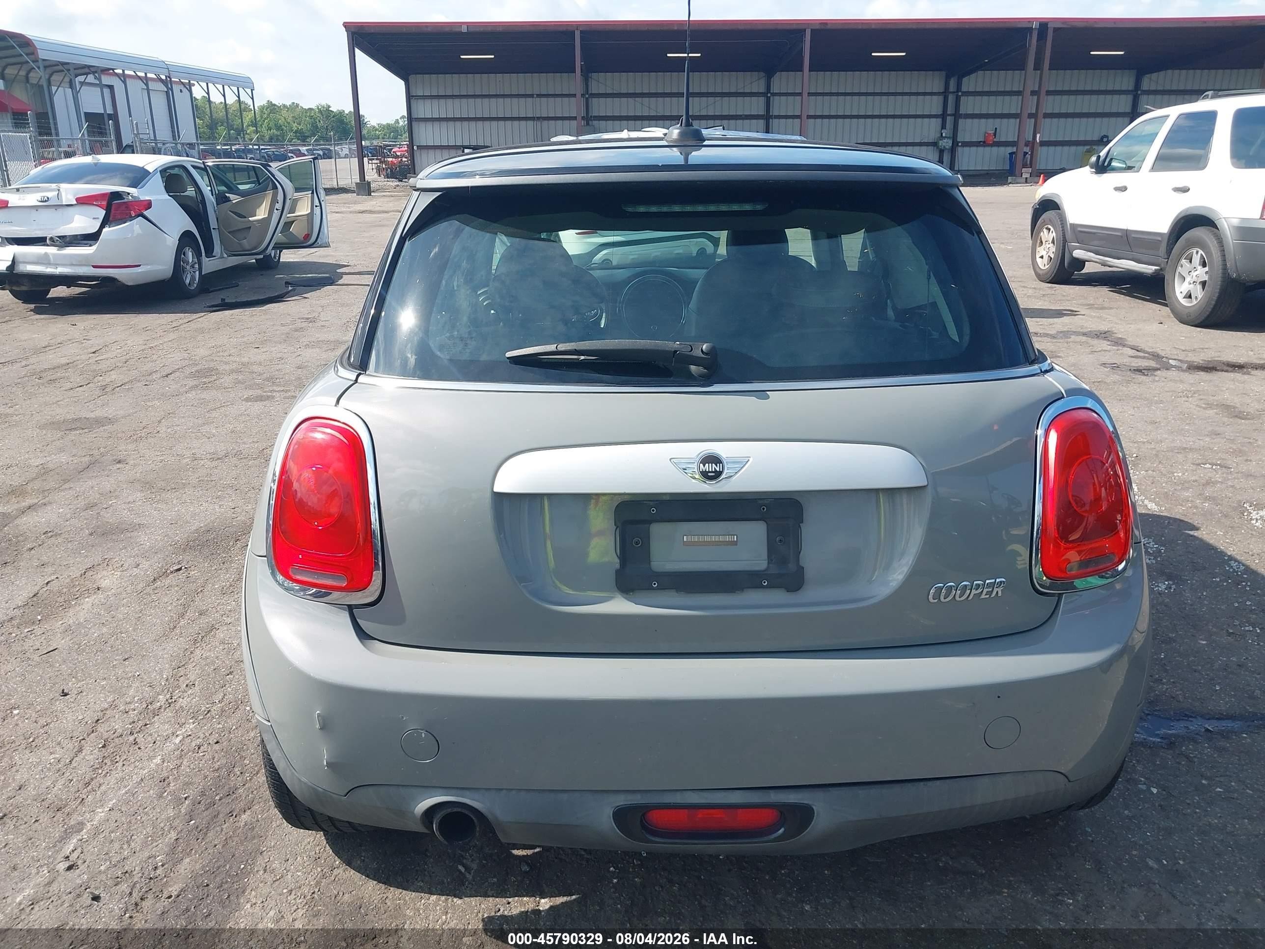 2014 Mini Hardtop Cooper Gray vin: WMWXM5C50ET936677