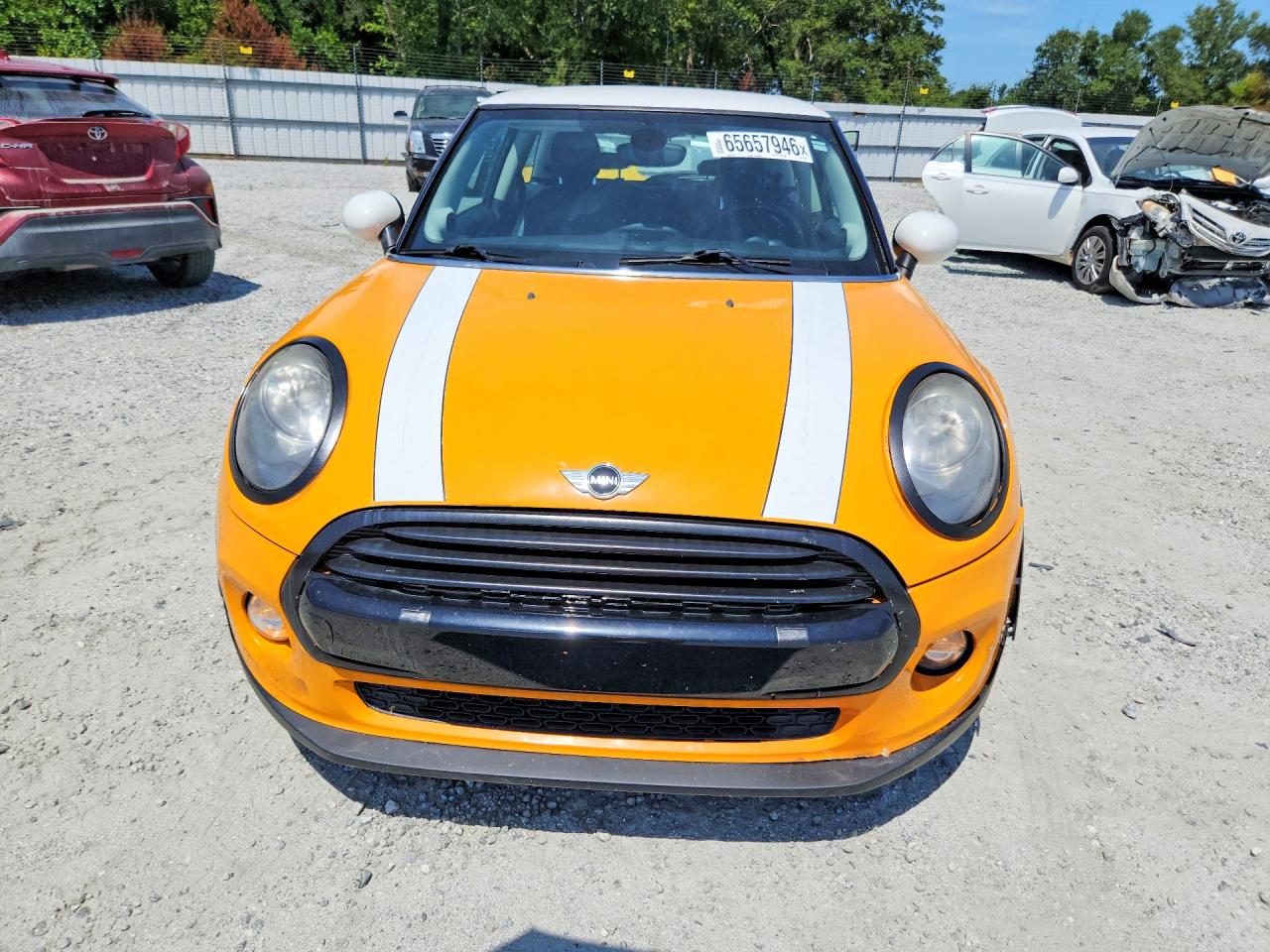 2015 Mini Cooper Оранжевый vin: WMWXM5C50F3A57281