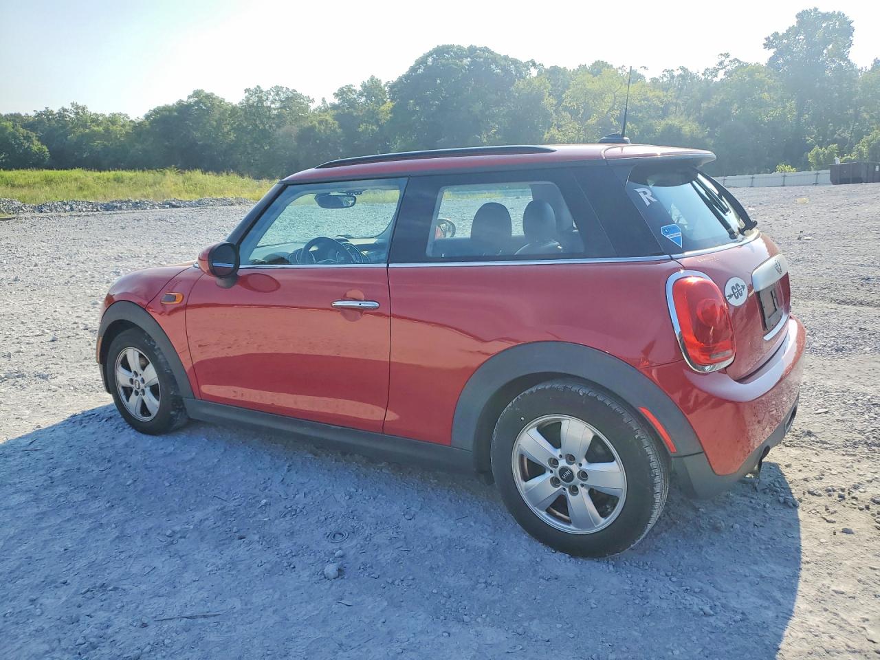 2015 Mini Cooper Red vin: WMWXM5C50F3A60990