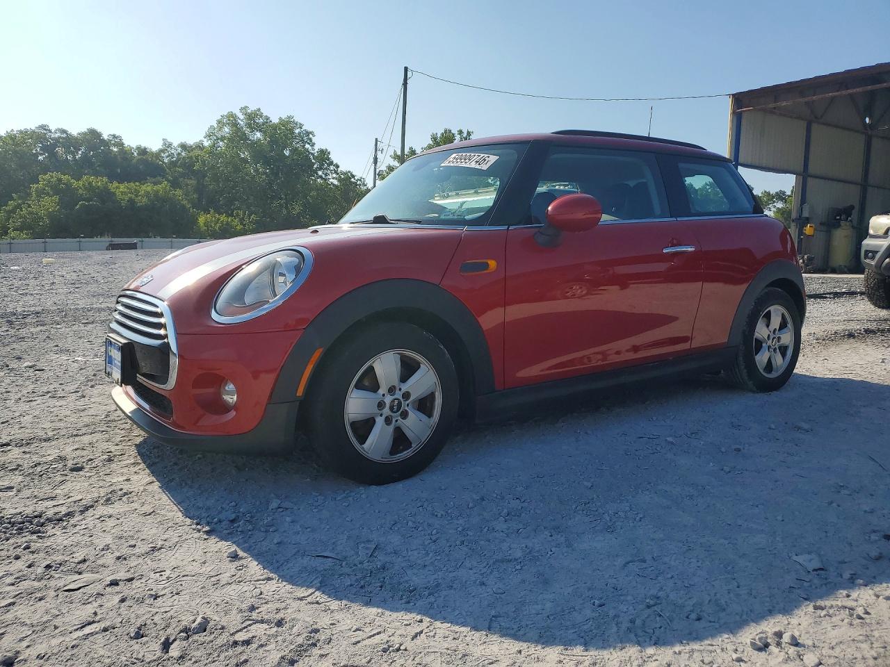 2015 Mini Cooper Red vin: WMWXM5C50F3A60990