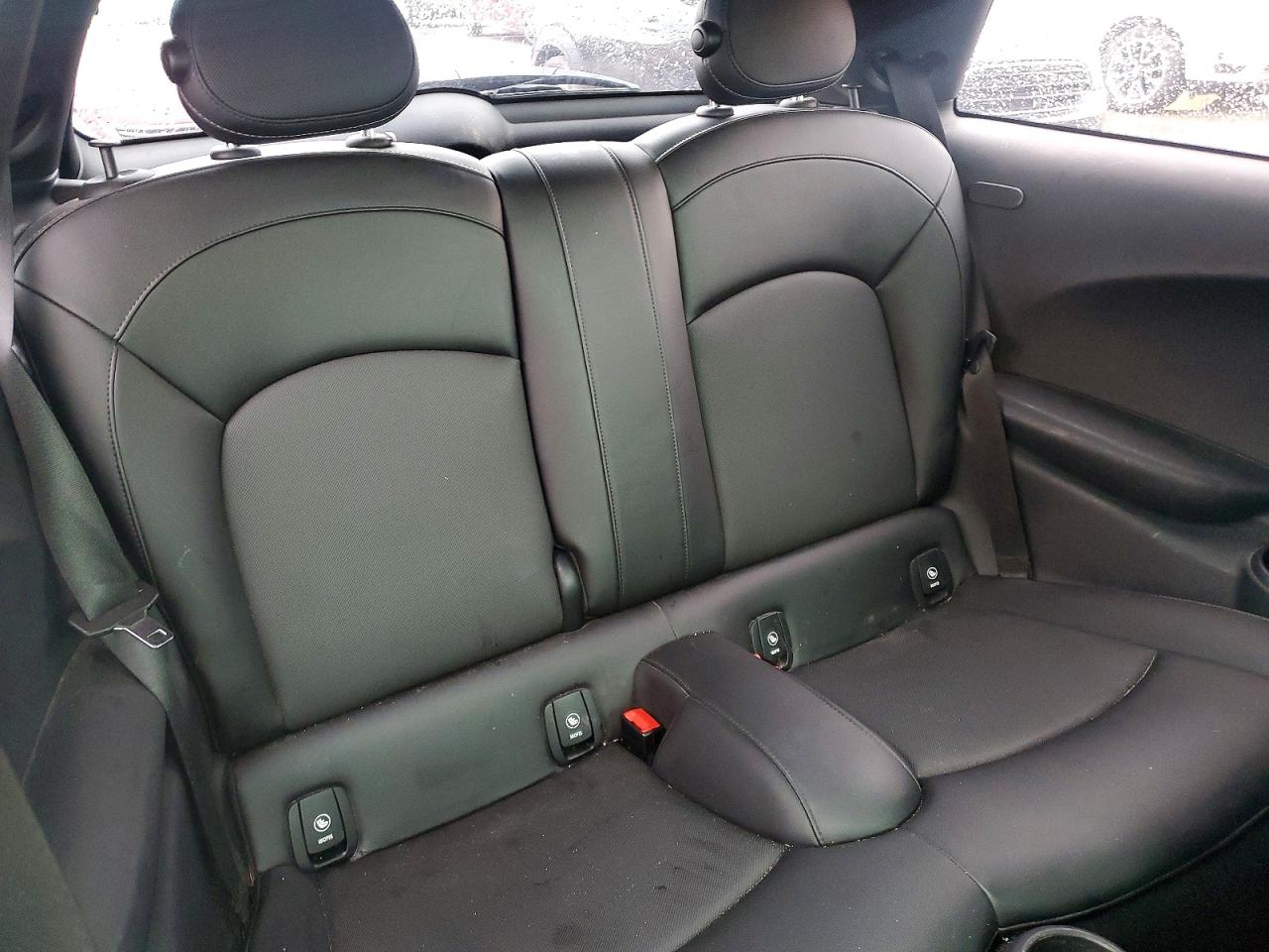 2015 Mini Cooper Silver vin: WMWXM5C51F3A58343