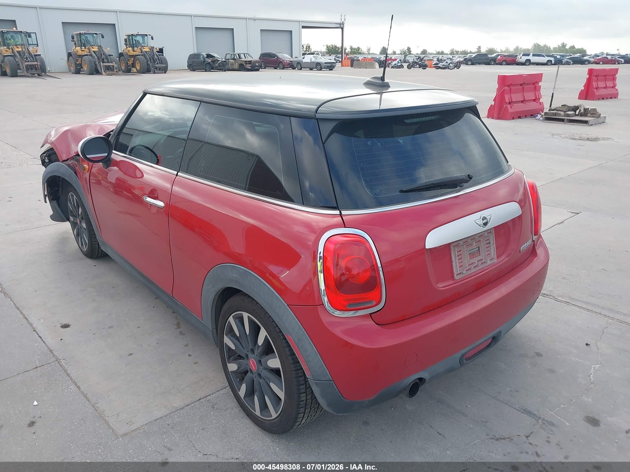 2015 Mini Hardtop Cooper Красный vin: WMWXM5C51F3A59623