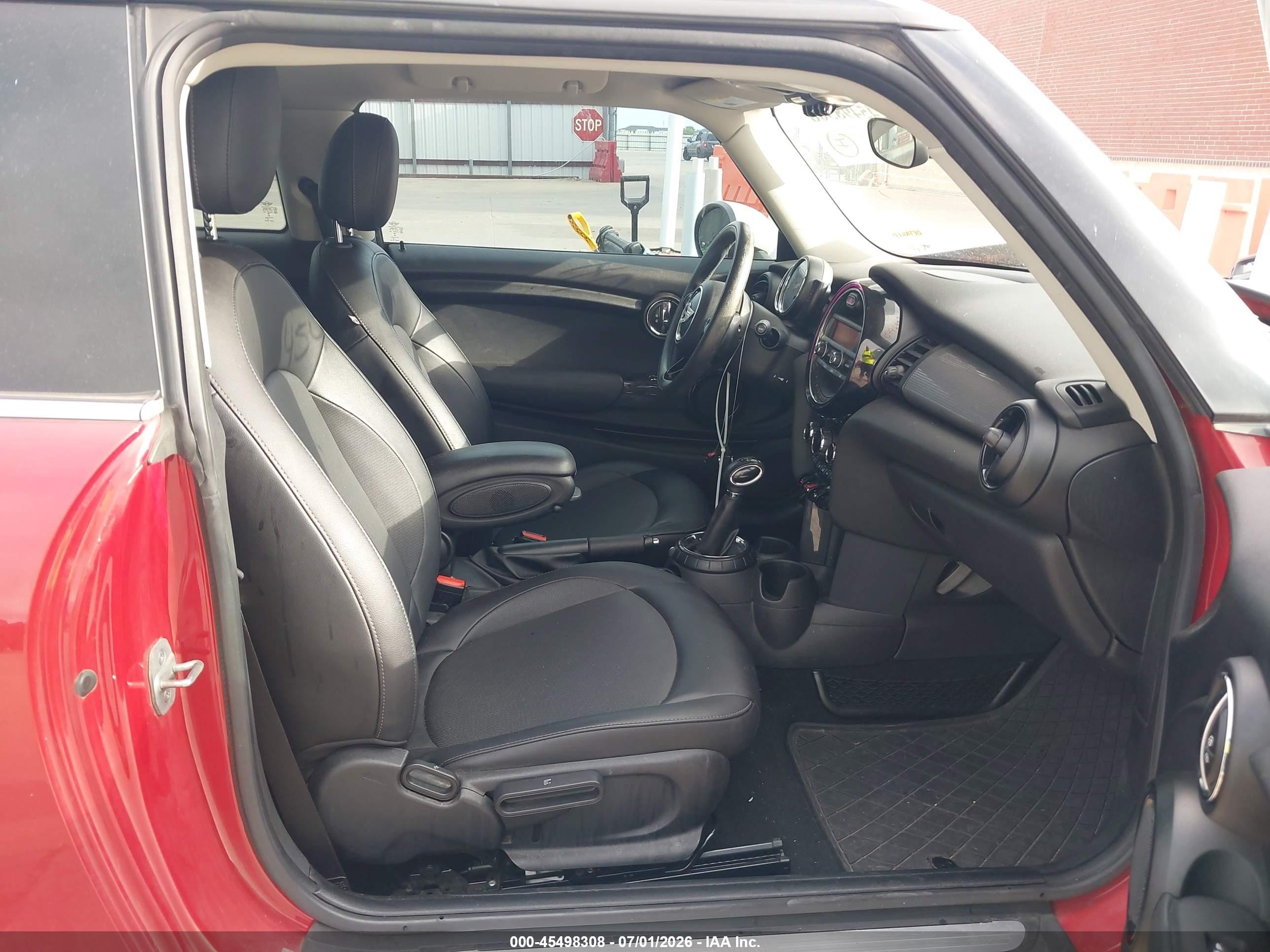 2015 Mini Hardtop Cooper Красный vin: WMWXM5C51F3A59623