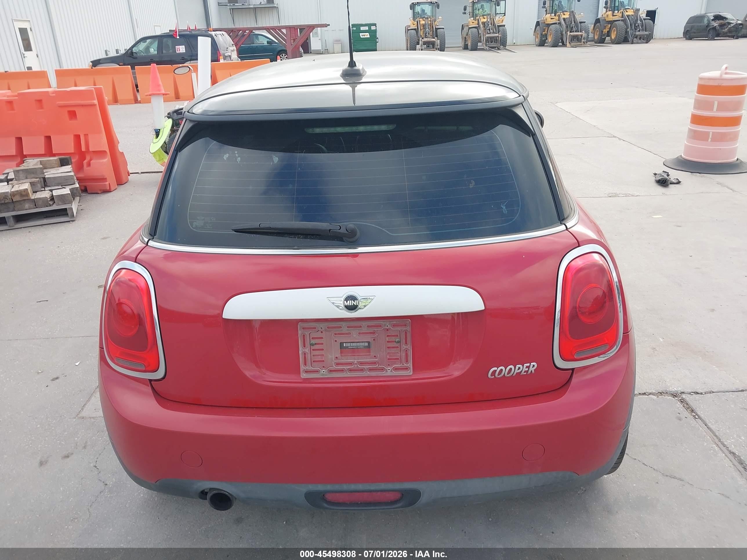 2015 Mini Hardtop Cooper Красный vin: WMWXM5C51F3A59623