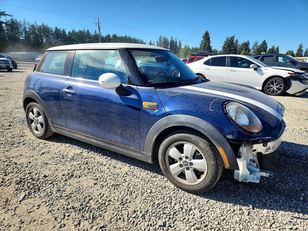 2015 Mini Cooper Blue vin: WMWXM5C51FT940173