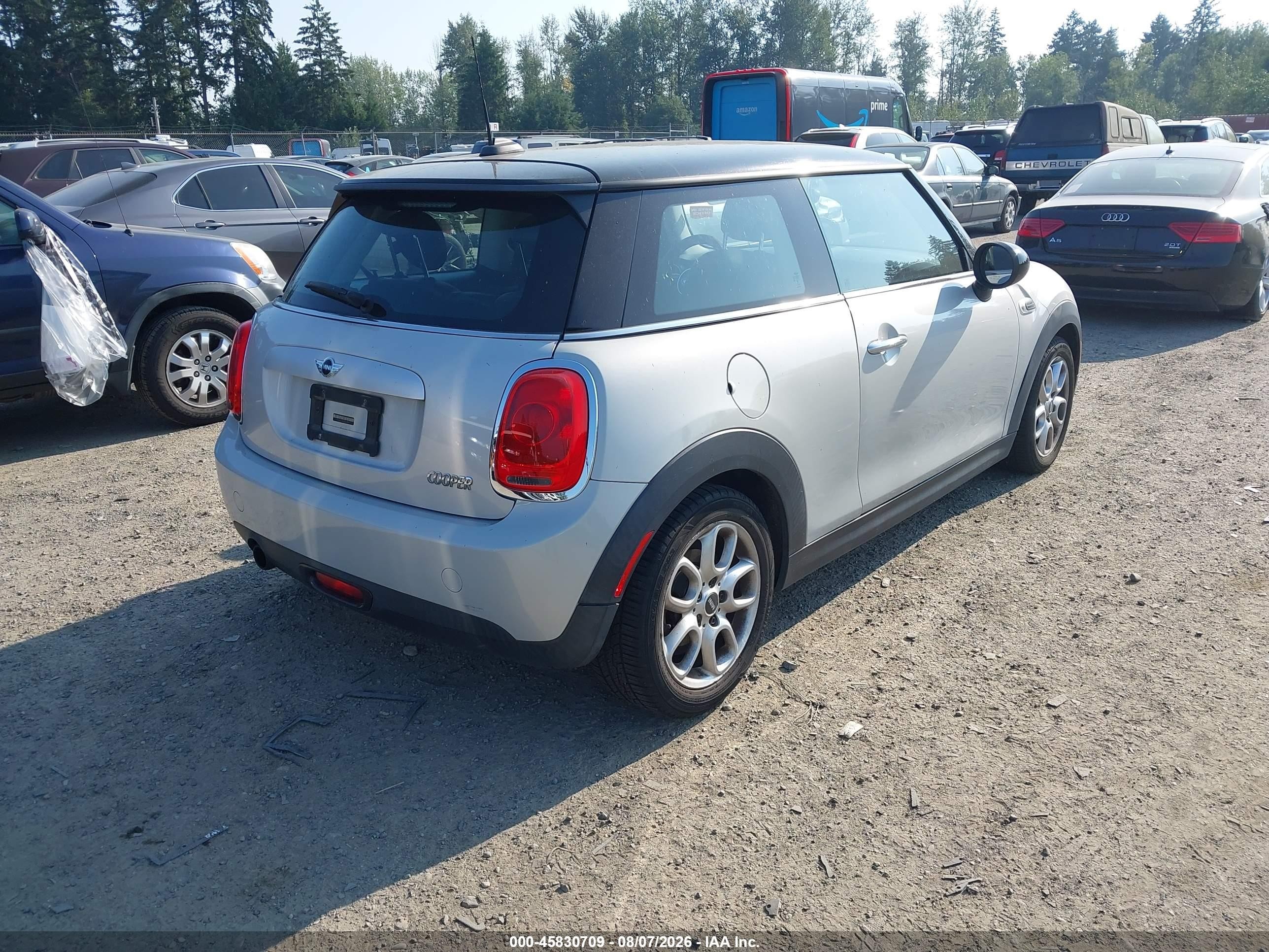 2014 Mini Hardtop Cooper Silver vin: WMWXM5C52ET730292