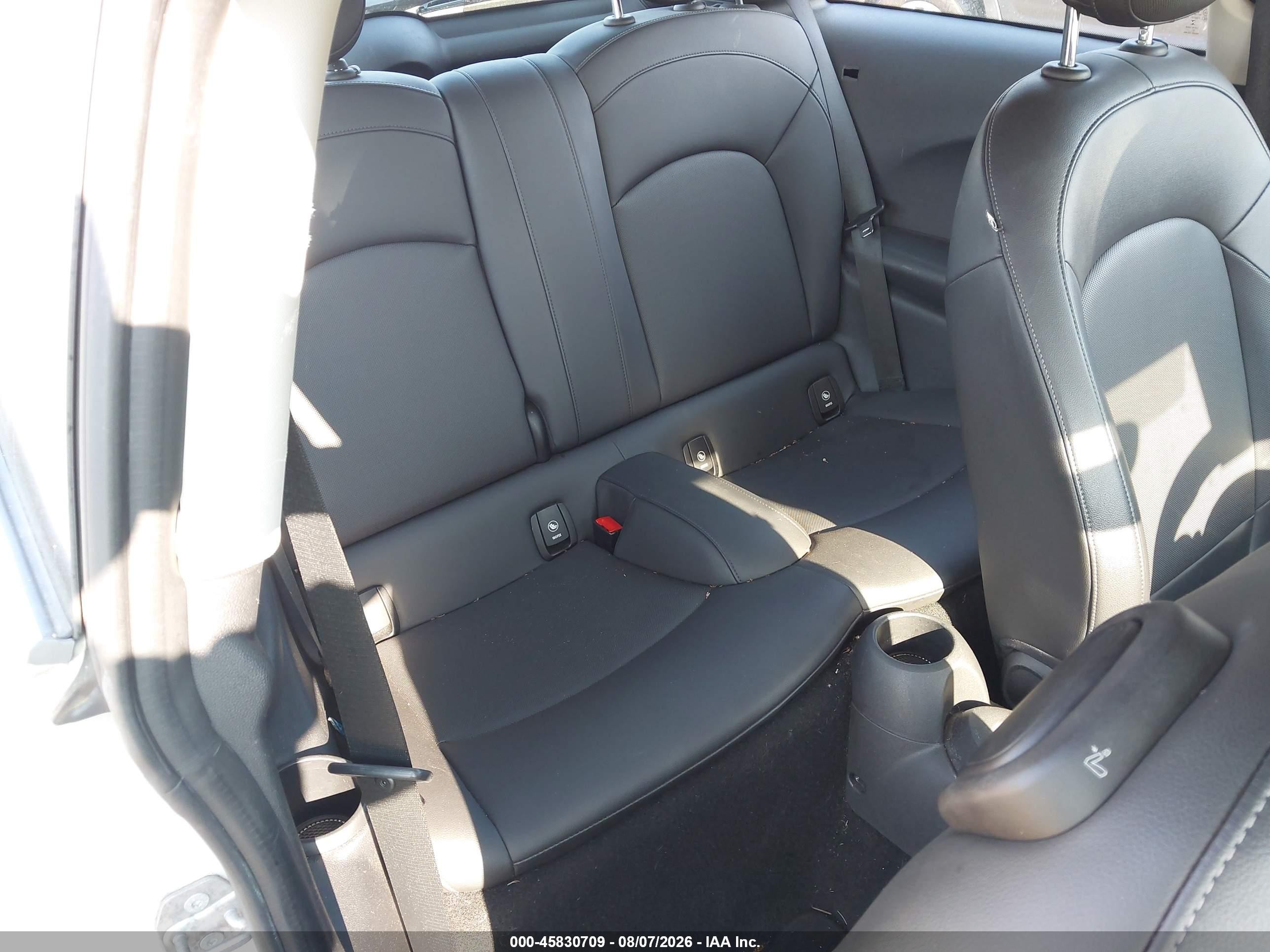 2014 Mini Hardtop Cooper Silver vin: WMWXM5C52ET730292