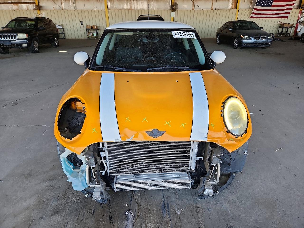2015 Mini Cooper Orange vin: WMWXM5C52FT937895