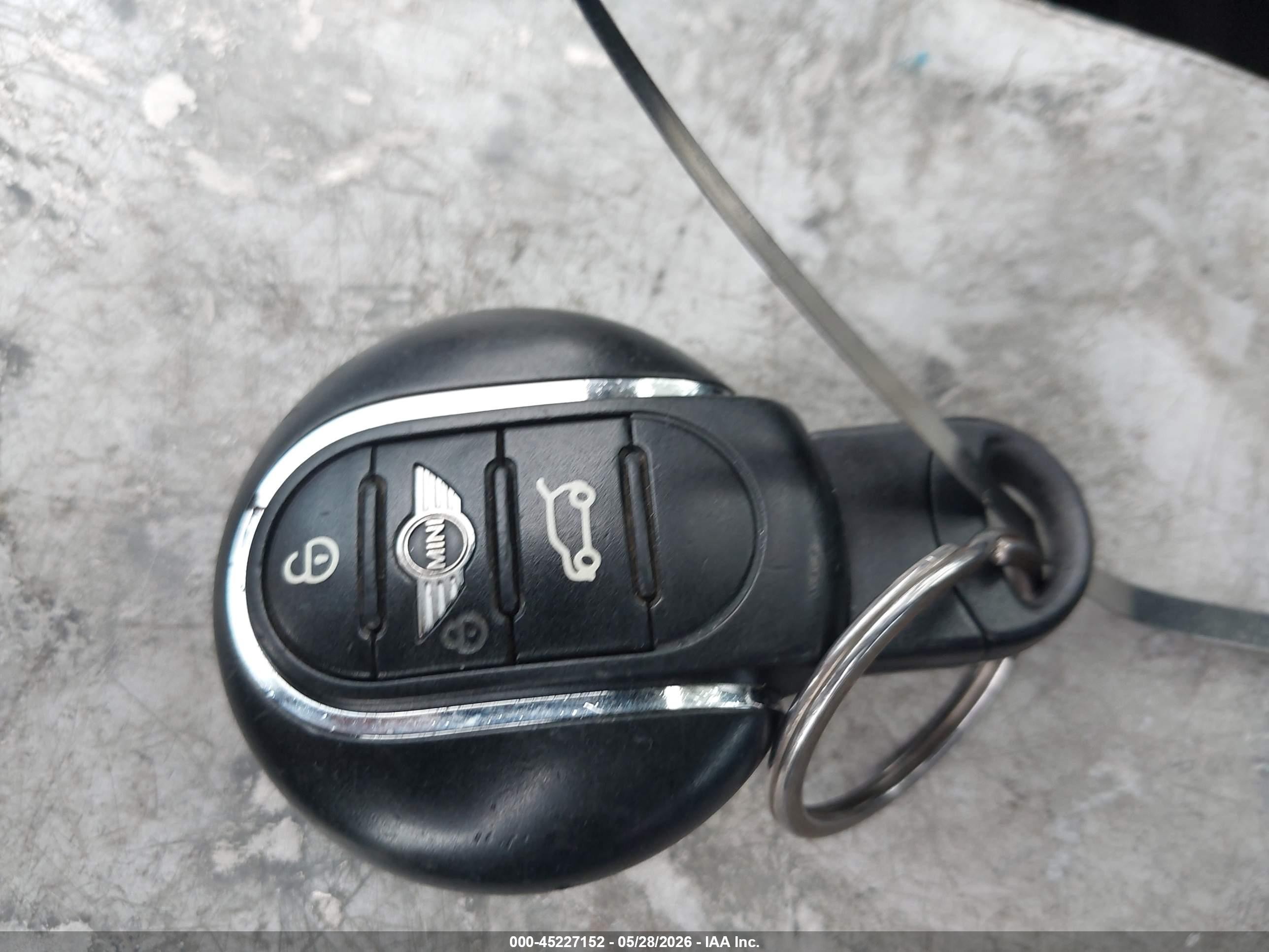 2015 Mini Hardtop Cooper Белый vin: WMWXM5C52FT939310