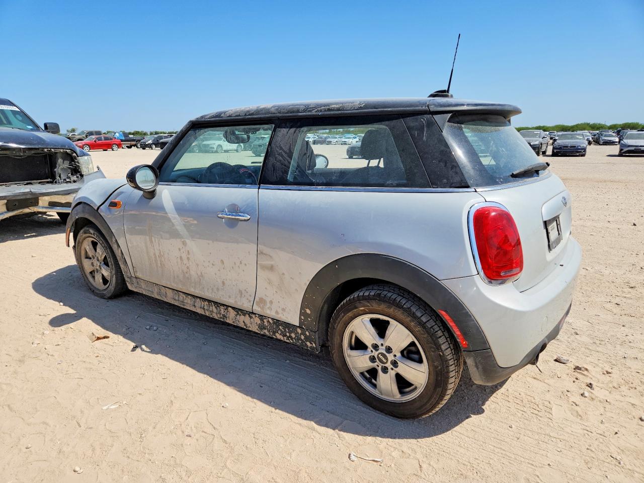 2015 Mini Cooper Silver vin: WMWXM5C52FT942028