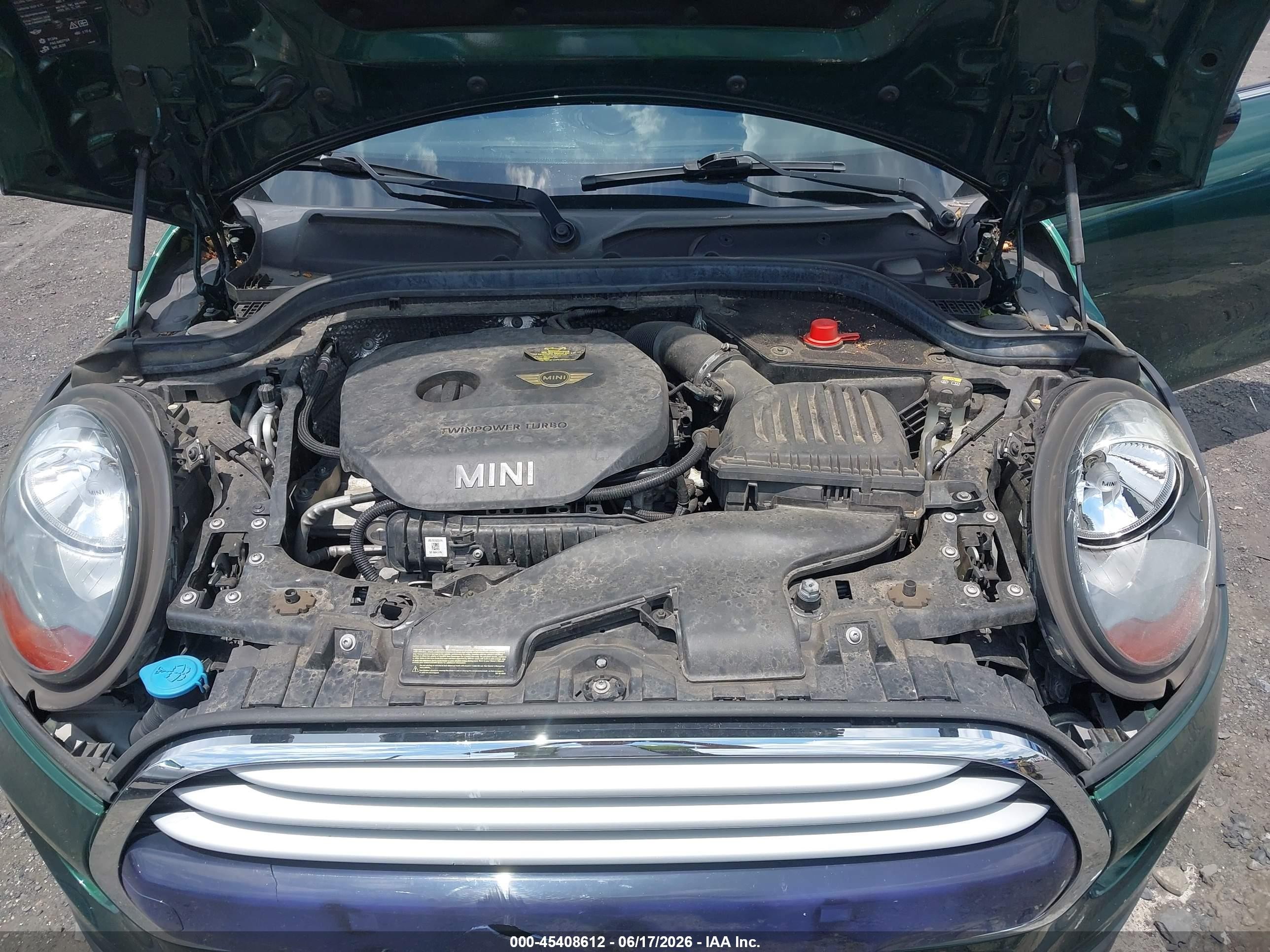 2015 Mini Hardtop Cooper Green vin: WMWXM5C53F3A58358