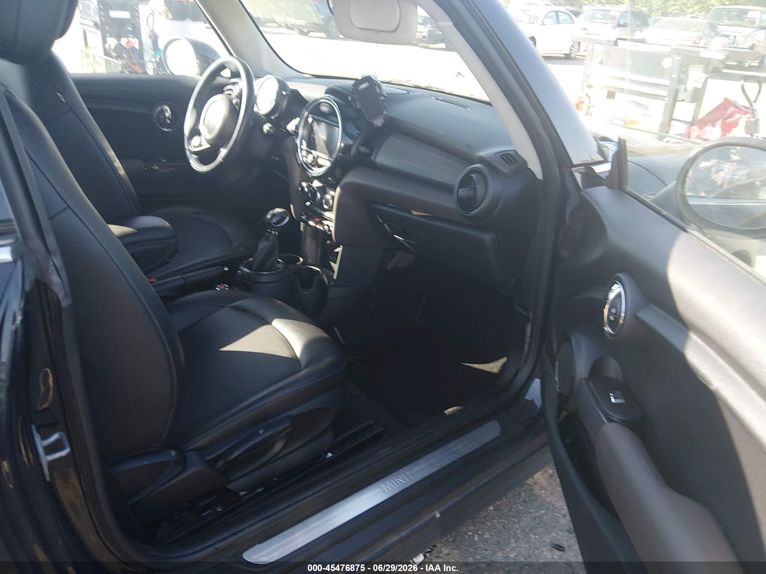2014 Mini Hardtop Cooper Brown vin: WMWXM5C54ET934401