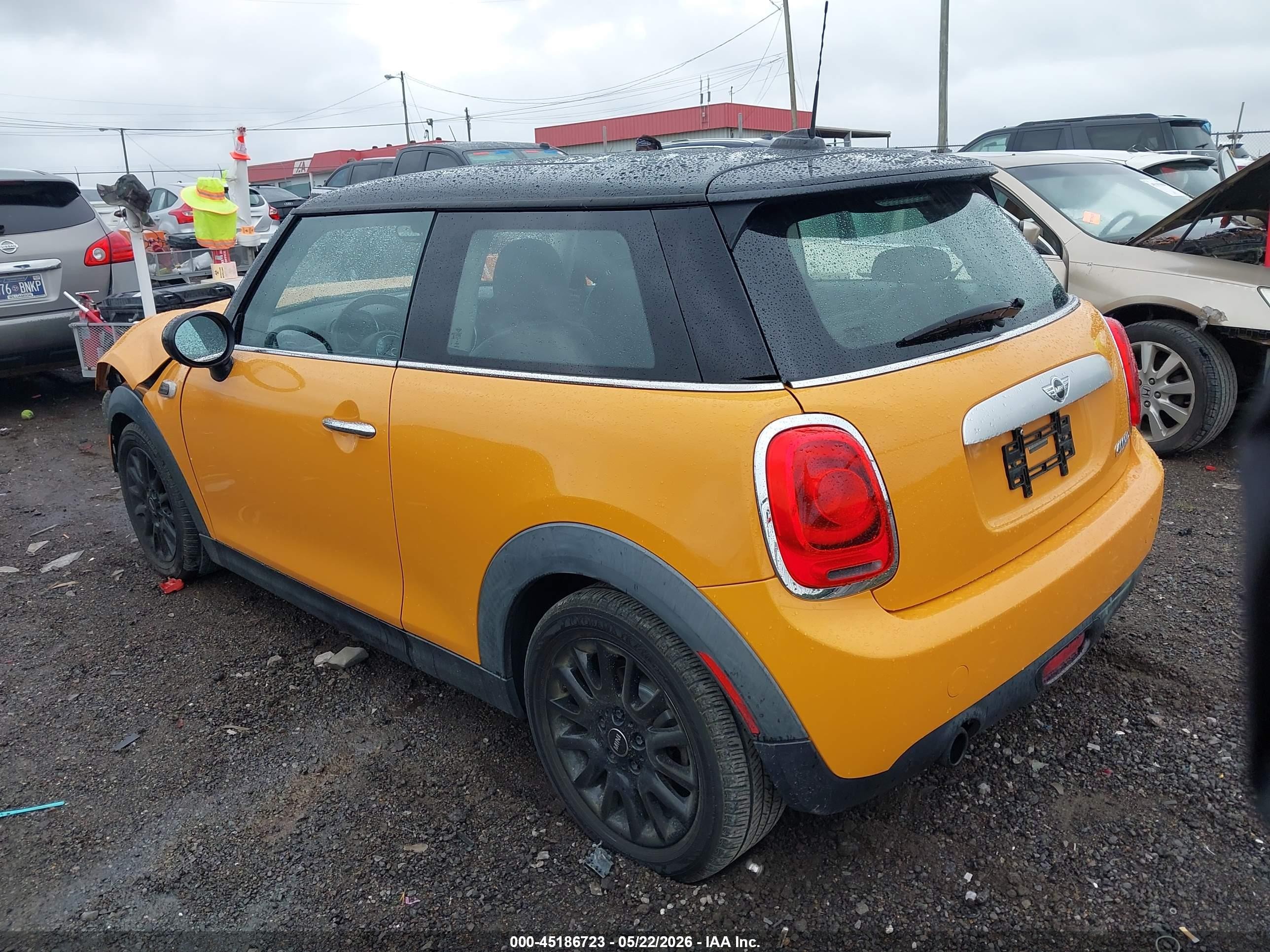 2014 Mini Hardtop Cooper Yellow vin: WMWXM5C54ET972565
