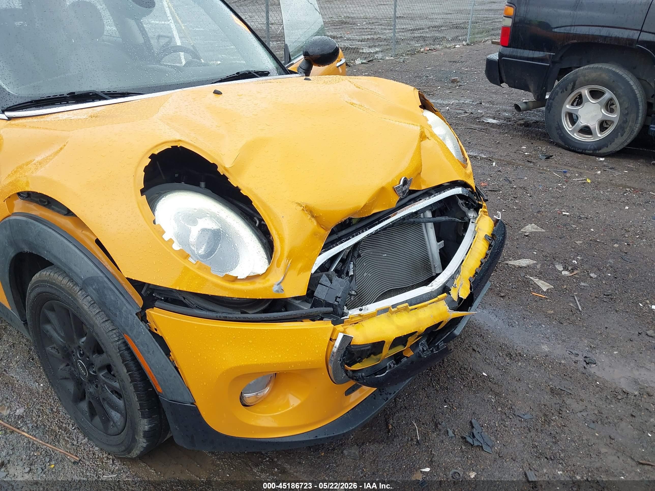 2014 Mini Hardtop Cooper Yellow vin: WMWXM5C54ET972565