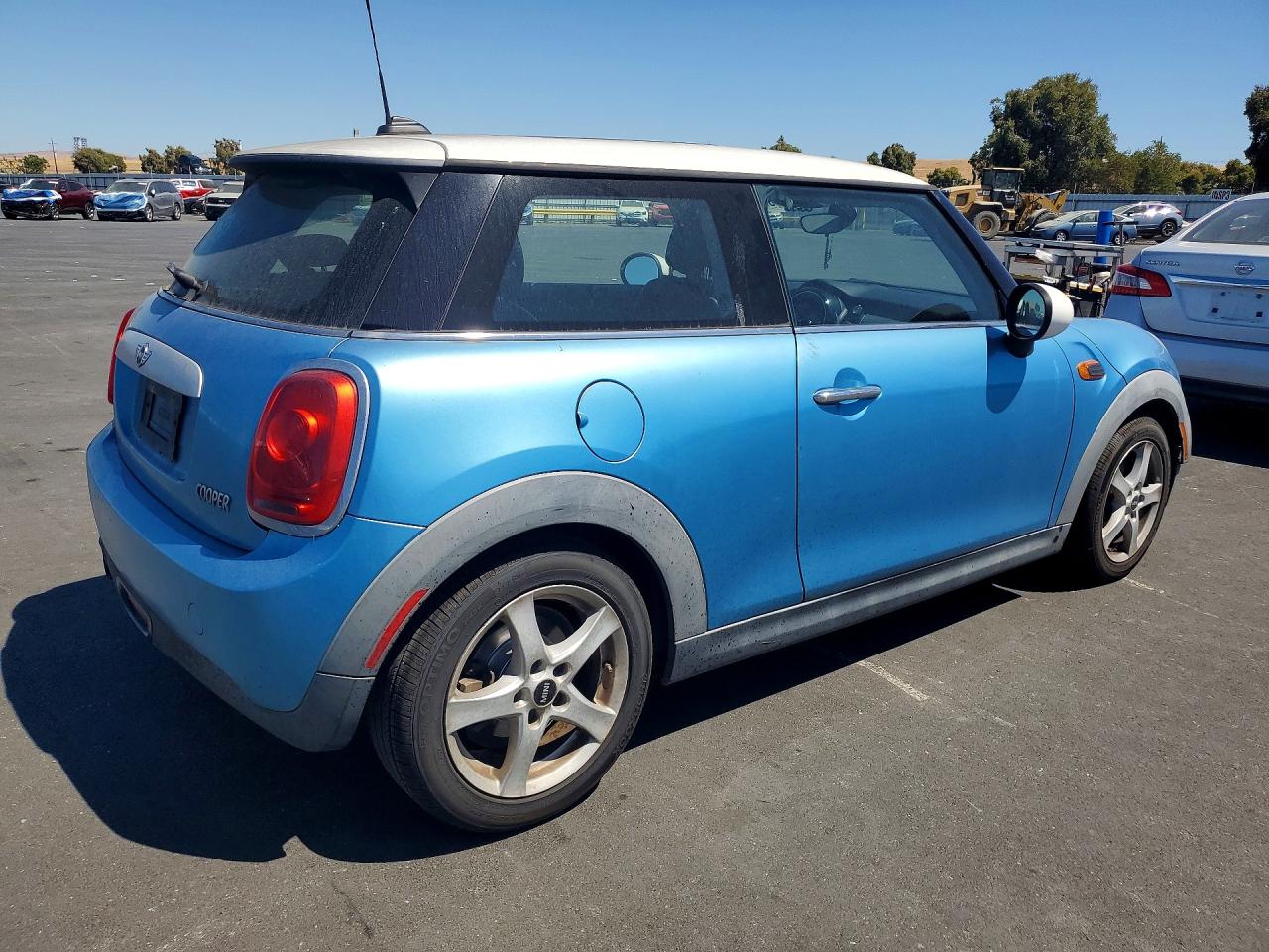 2015 Mini Cooper Blue vin: WMWXM5C54F3A57722