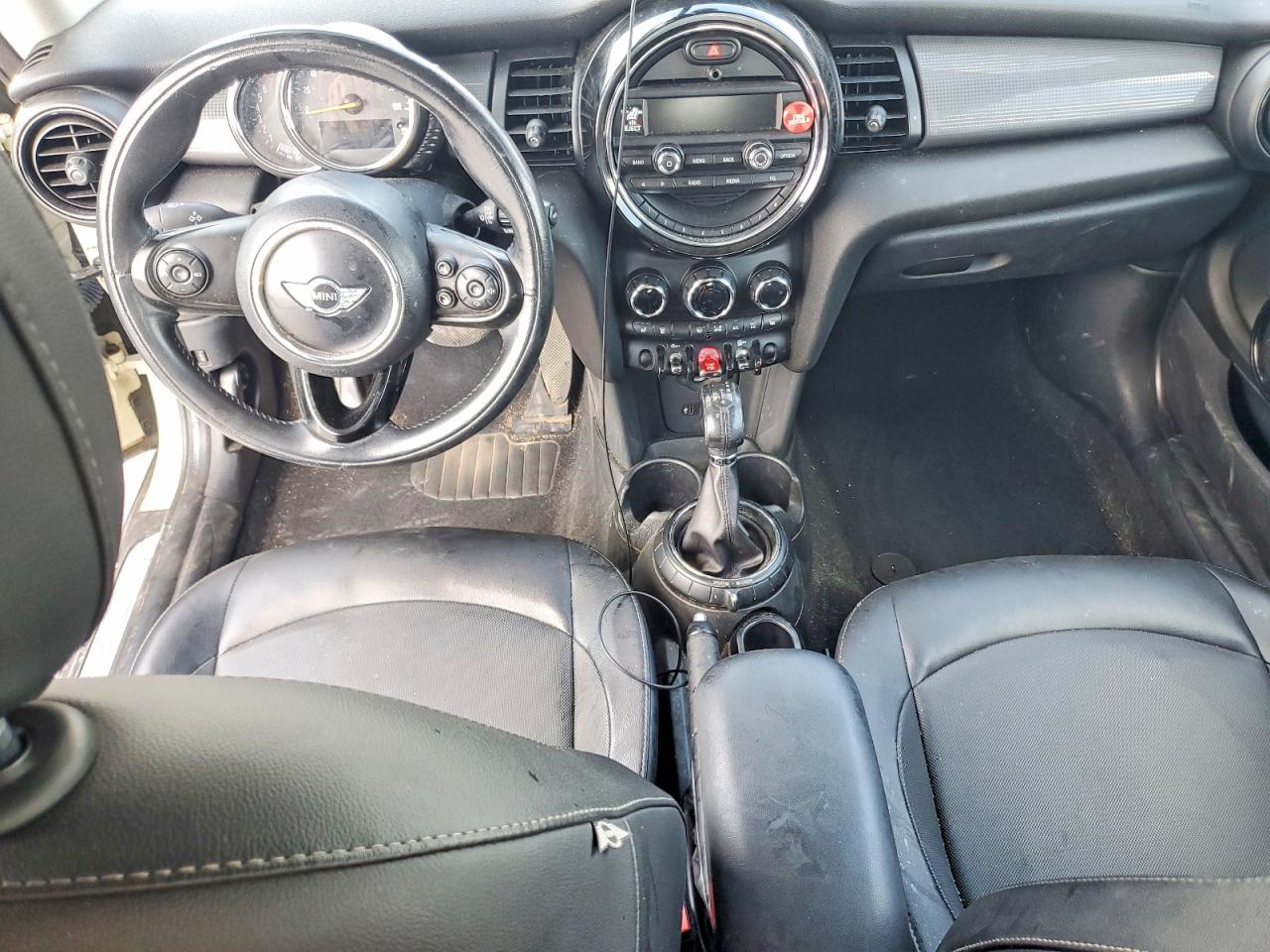 2015 Mini Cooper Cream vin: WMWXM5C54FT942824