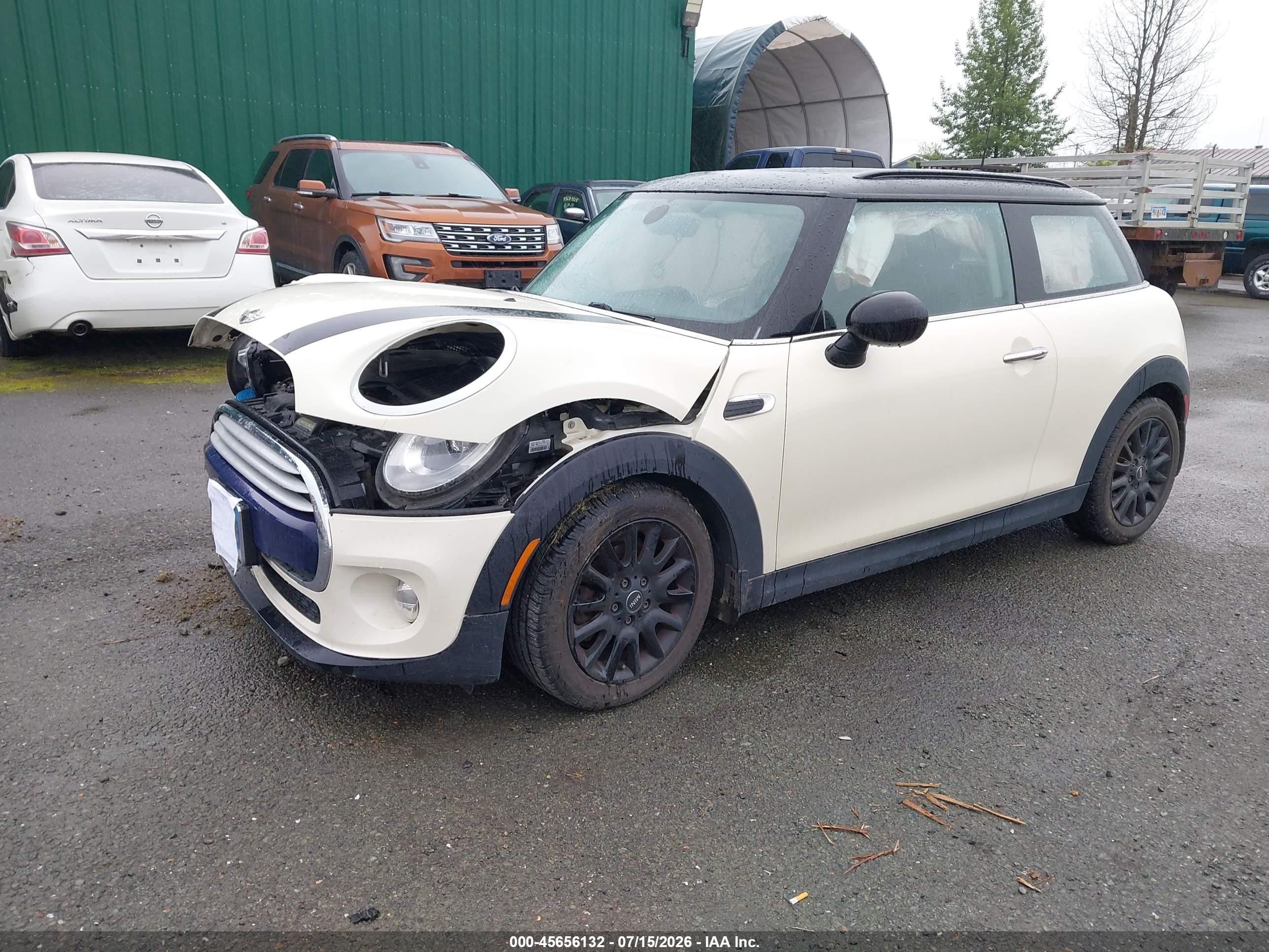 2015 Mini Hardtop Cooper Beige vin: WMWXM5C54FT974222
