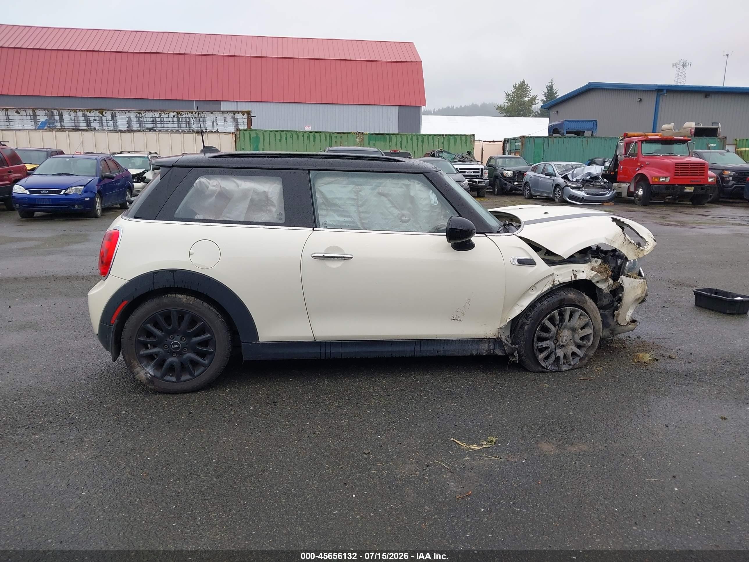 2015 Mini Hardtop Cooper Beige vin: WMWXM5C54FT974222