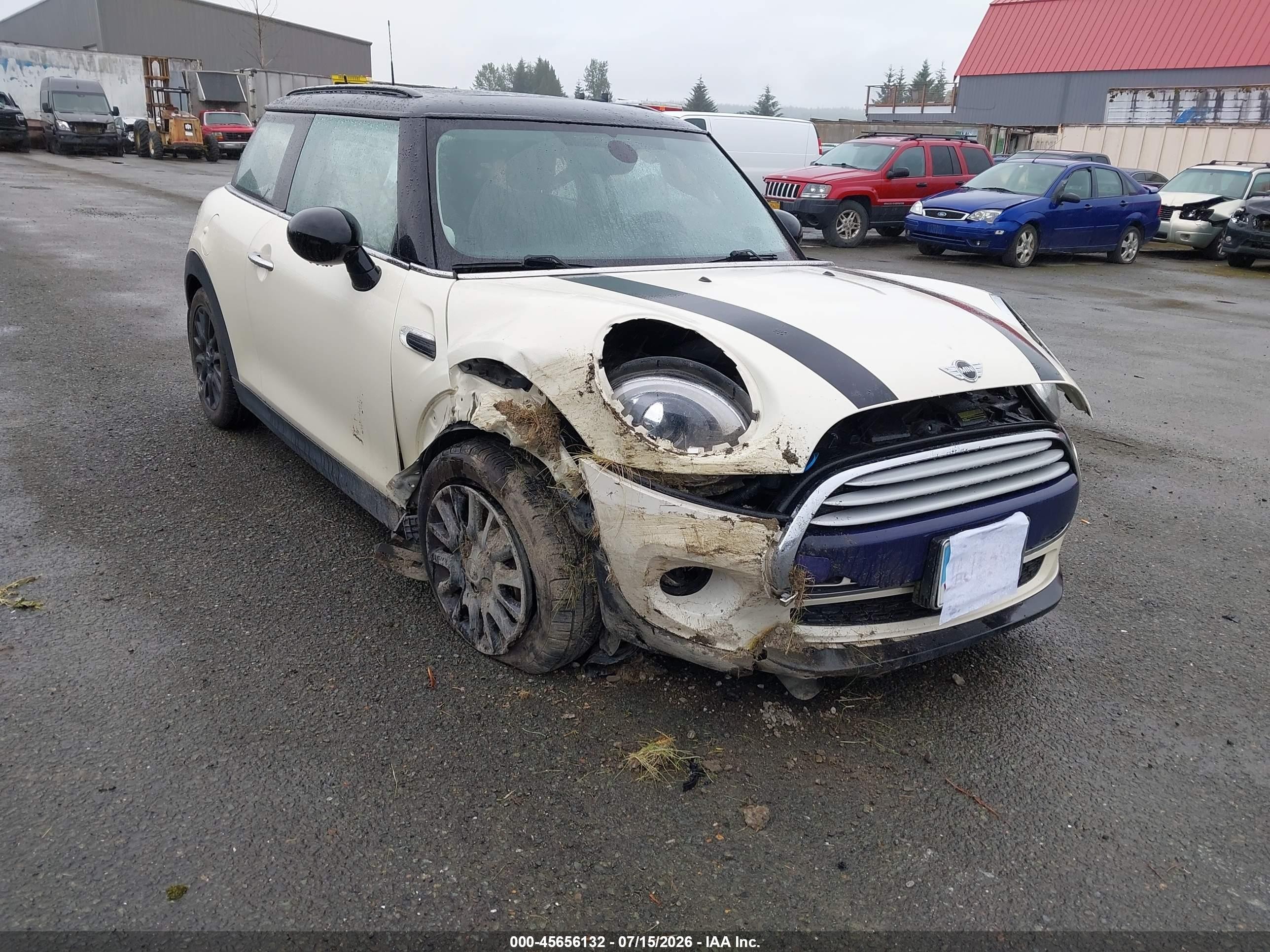 2015 Mini Hardtop Cooper Beige vin: WMWXM5C54FT974222