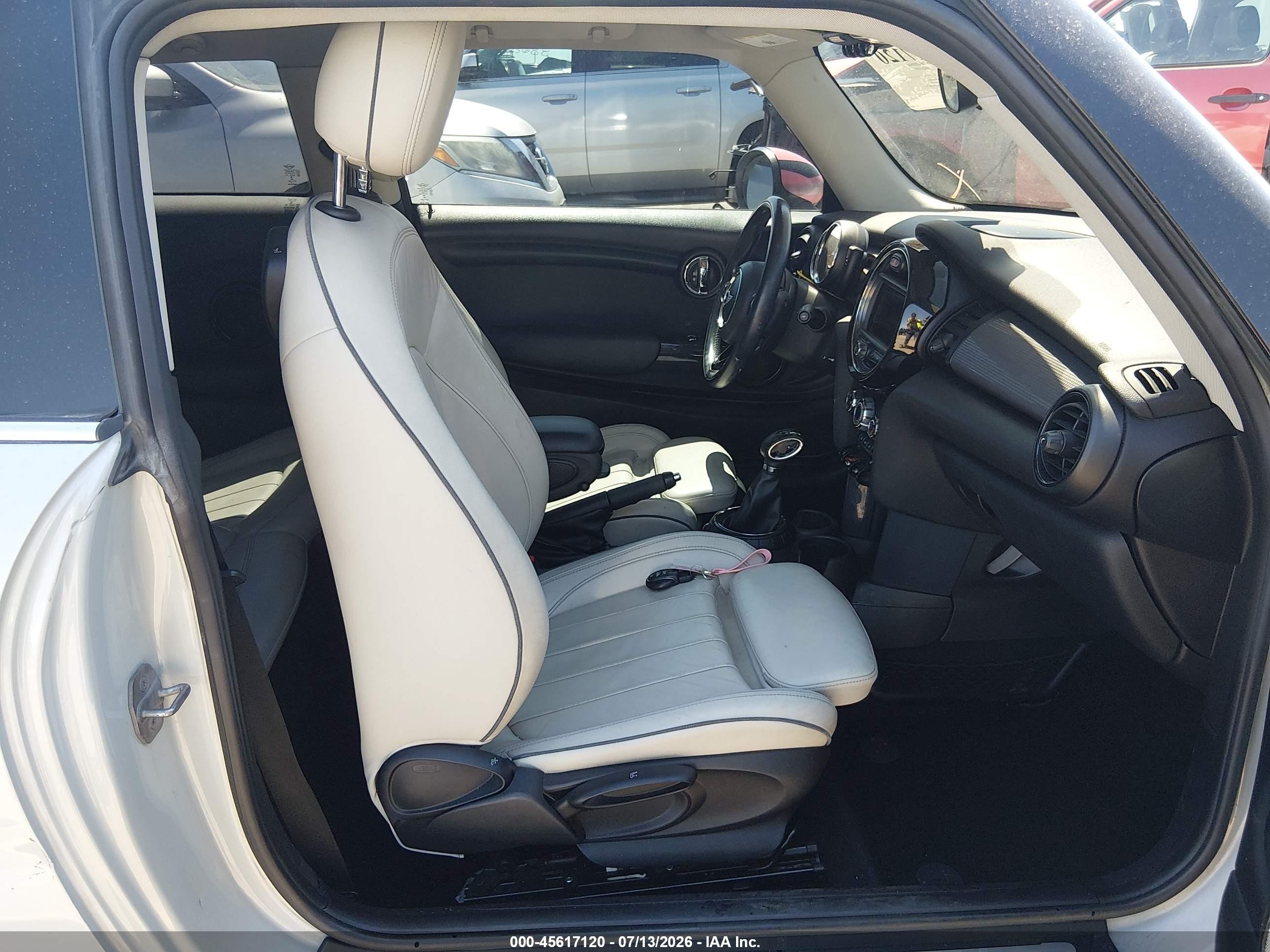 2014 Mini Hardtop Cooper Teal vin: WMWXM5C55ET936142