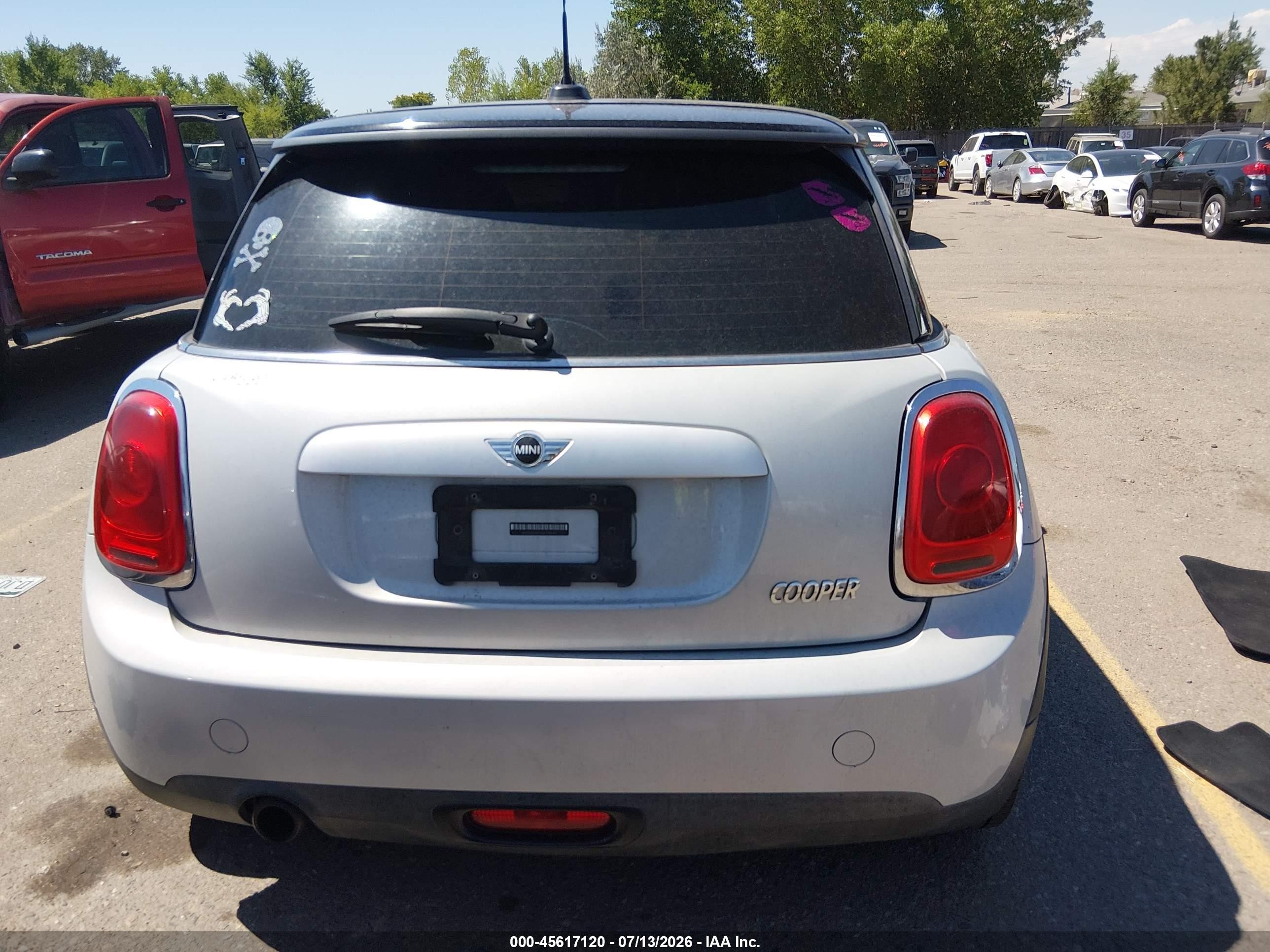 2014 Mini Hardtop Cooper Teal vin: WMWXM5C55ET936142