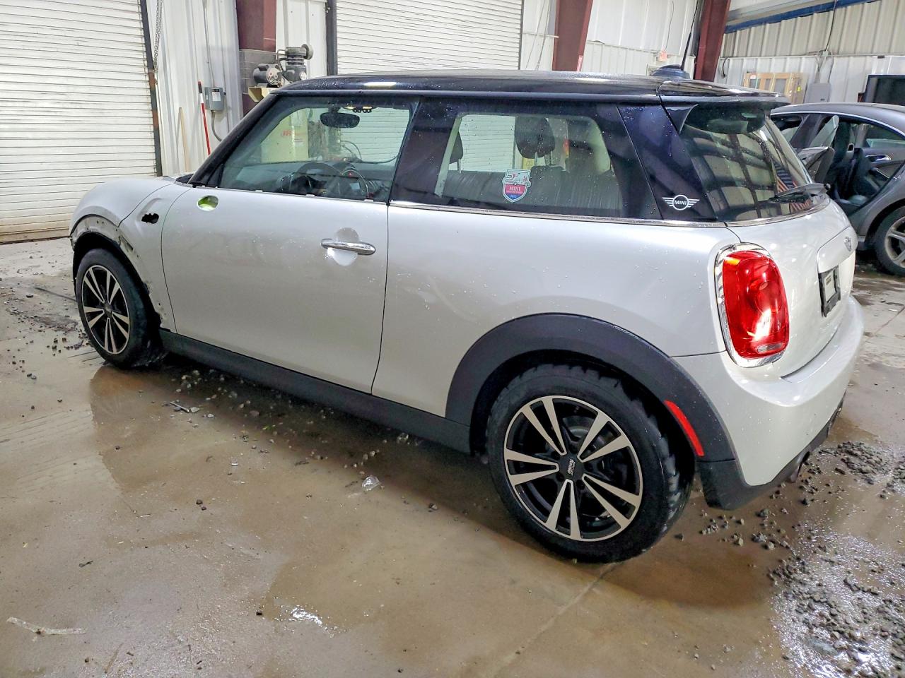 2014 Mini Cooper Silver vin: WMWXM5C55ET972932