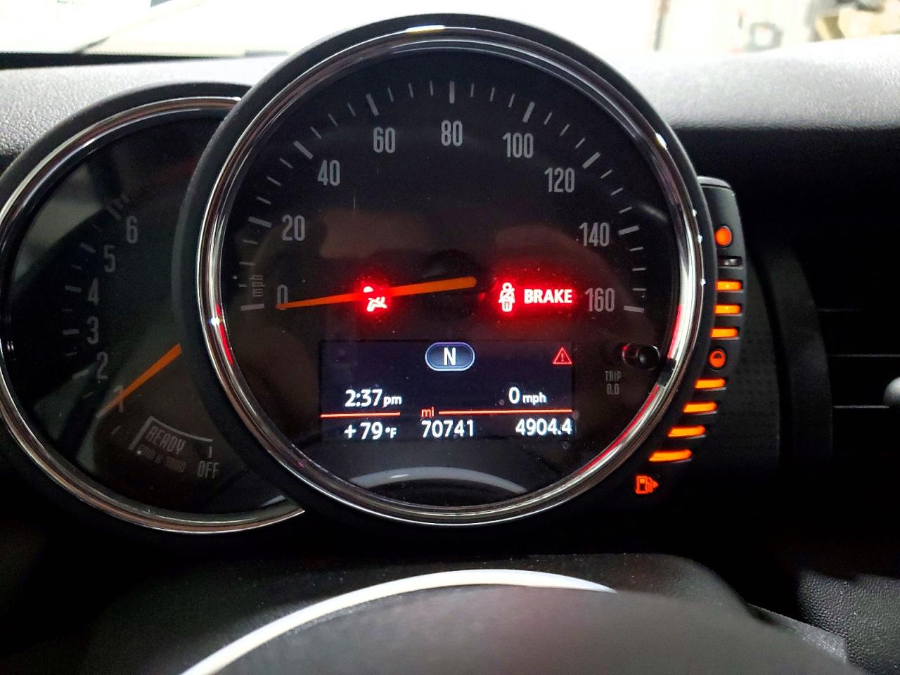2014 Mini Cooper Silver vin: WMWXM5C55ET972932