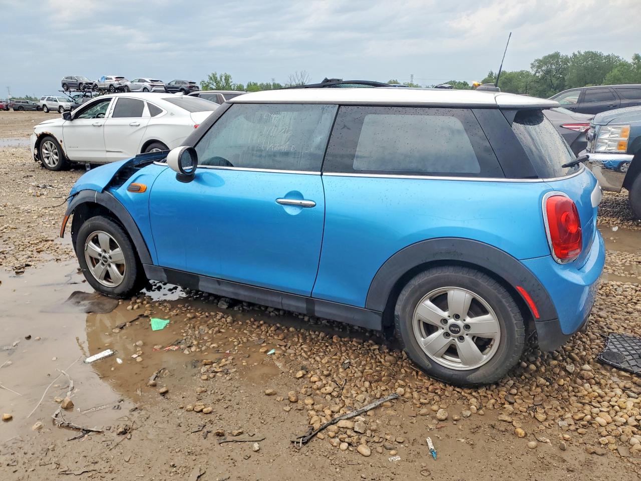 2015 Mini Cooper Blue vin: WMWXM5C55F3A56692