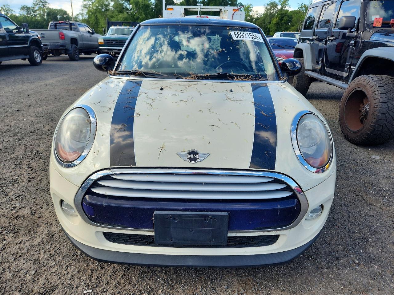 2015 Mini Cooper White vin: WMWXM5C55FT973788