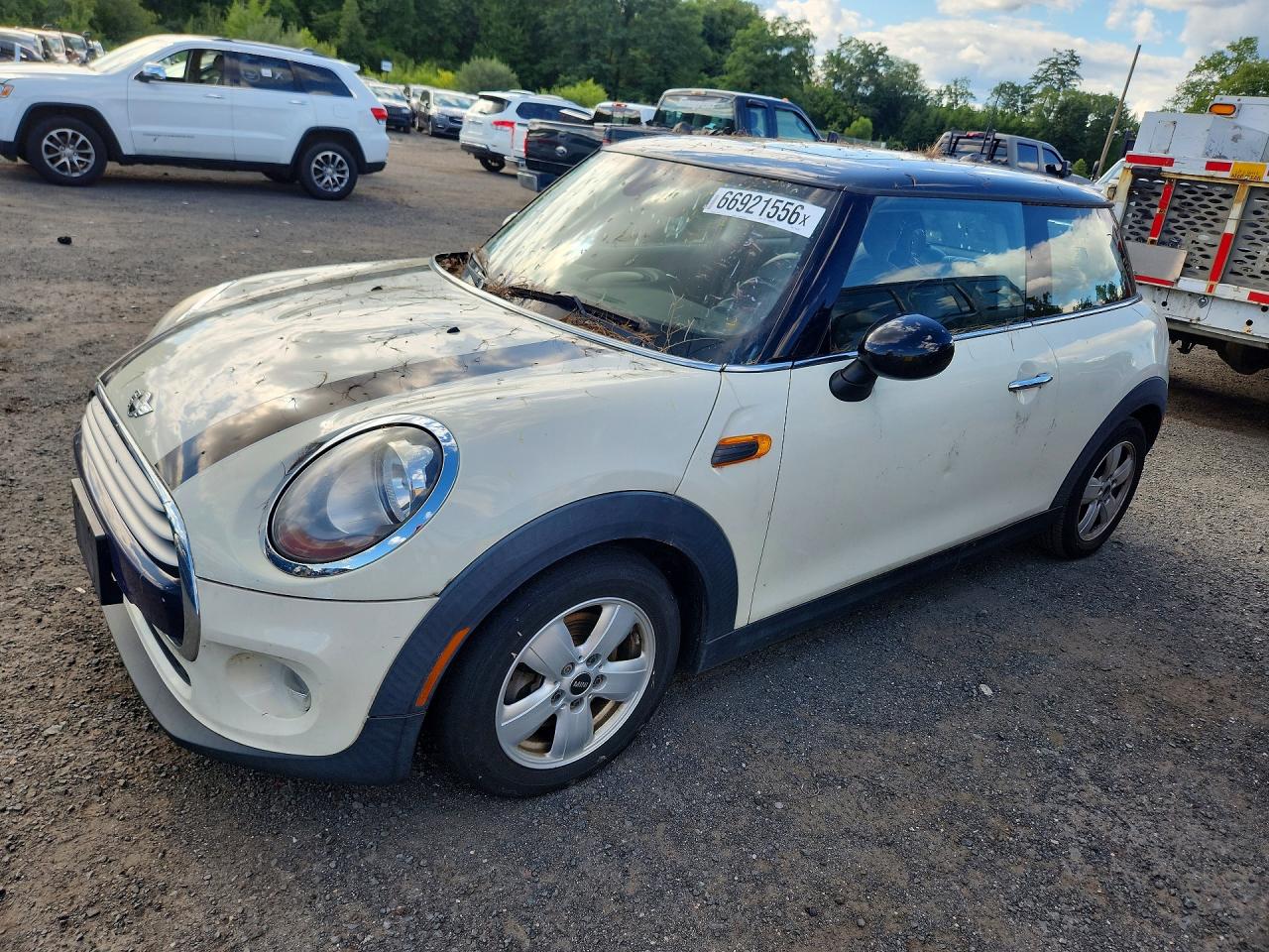 2015 Mini Cooper White vin: WMWXM5C55FT973788