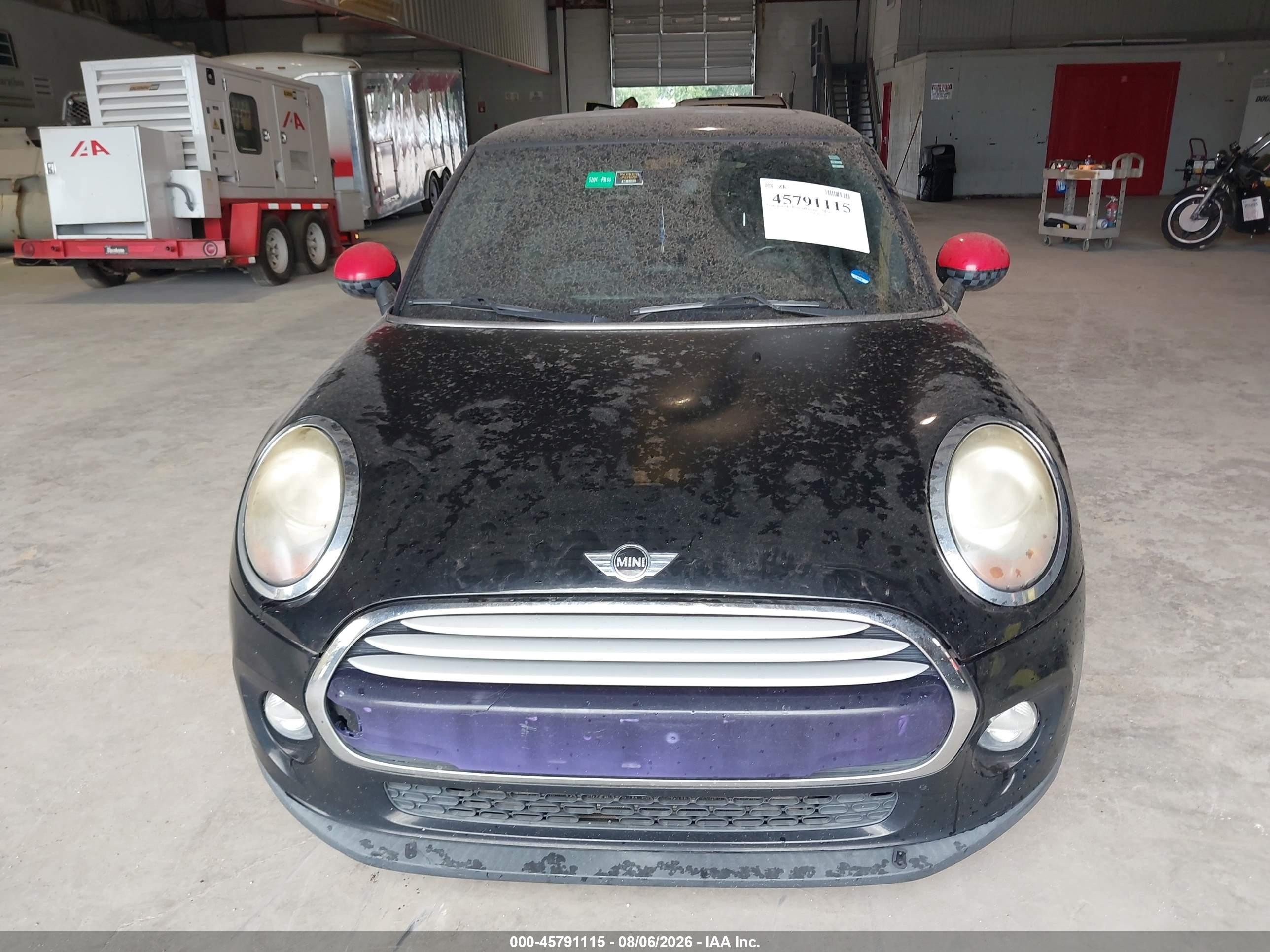 2015 Mini Hardtop Cooper Black vin: WMWXM5C56FT938368