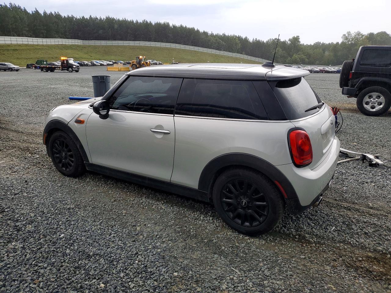 2015 Mini Cooper Silver vin: WMWXM5C56FT938399