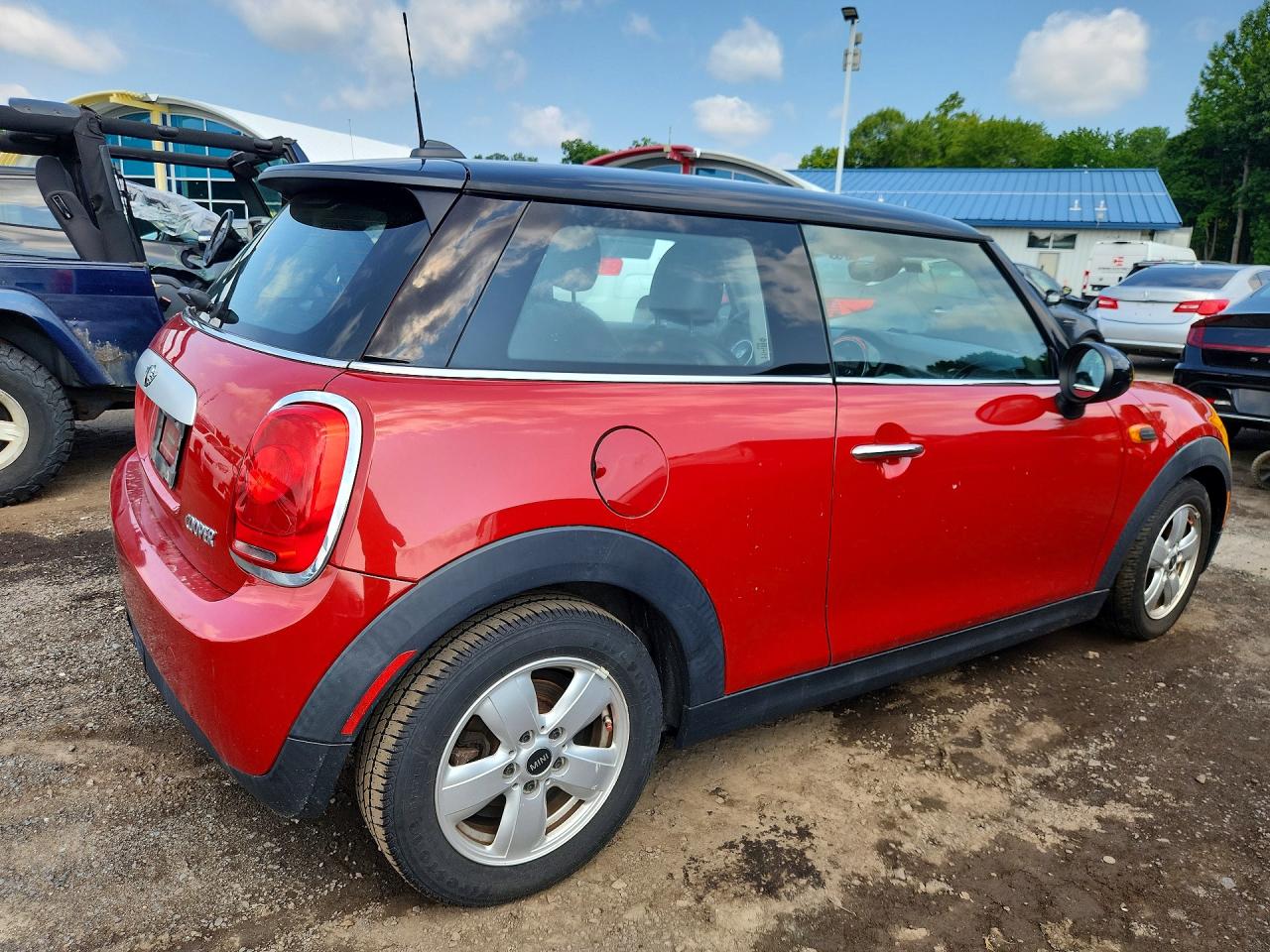 2015 Mini Cooper Red vin: WMWXM5C56FT974108