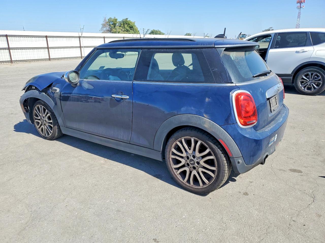 2015 Mini Cooper Blue vin: WMWXM5C56FT974366