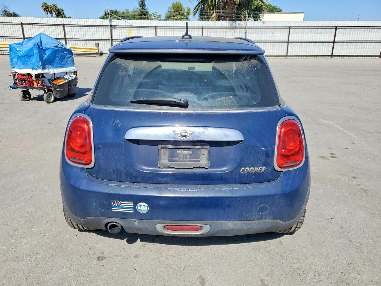 2015 Mini Cooper Blue vin: WMWXM5C56FT974366