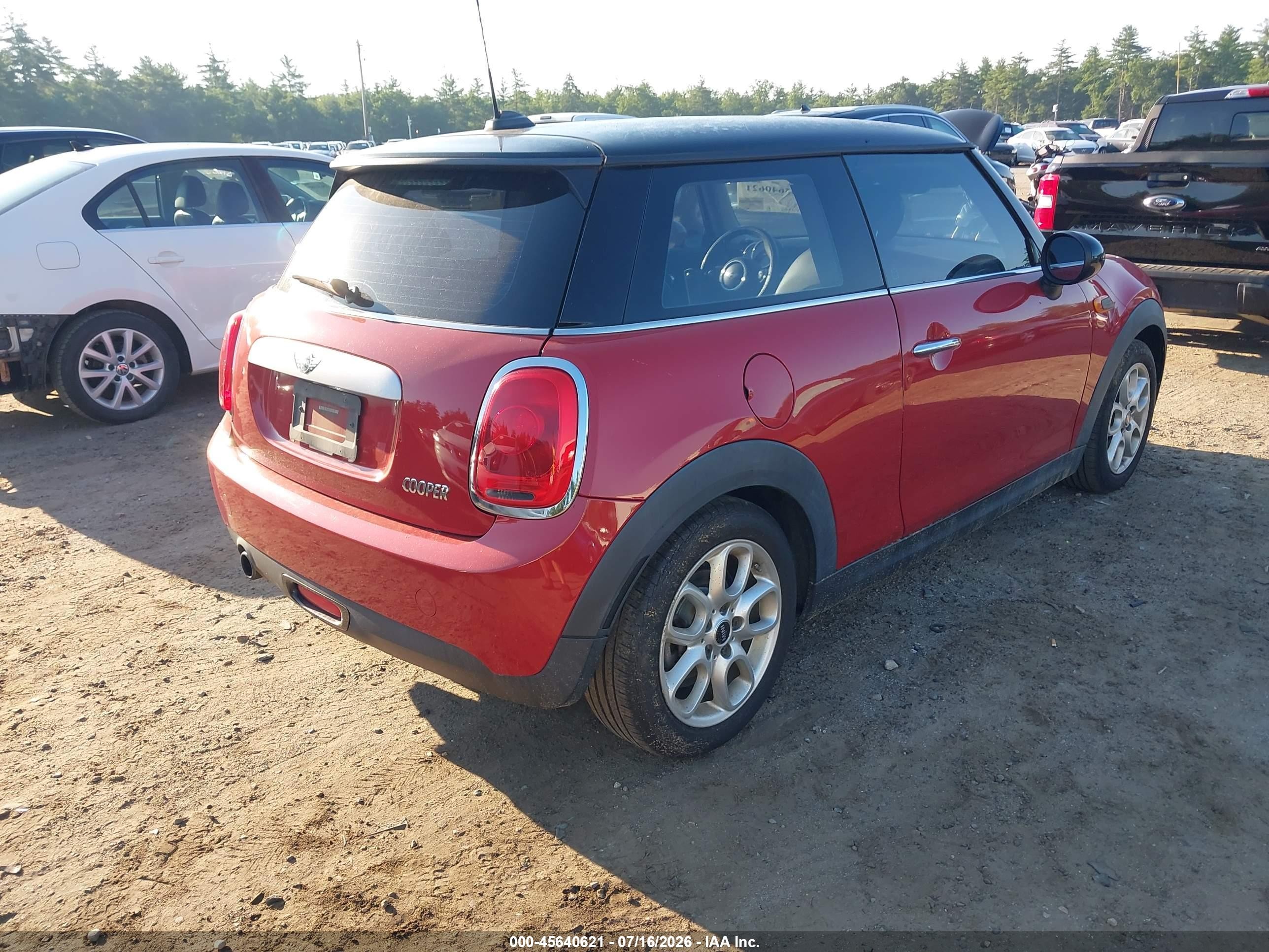 2014 Mini Hardtop Cooper Красный vin: WMWXM5C57ET936739