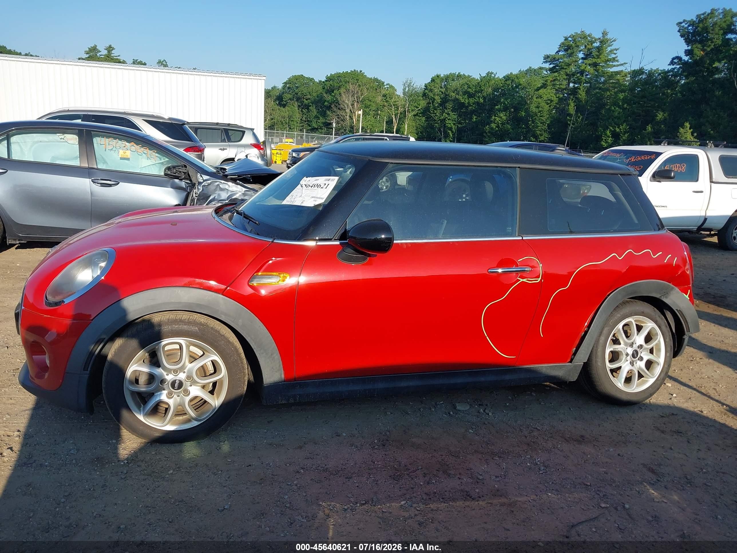 2014 Mini Hardtop Cooper Красный vin: WMWXM5C57ET936739