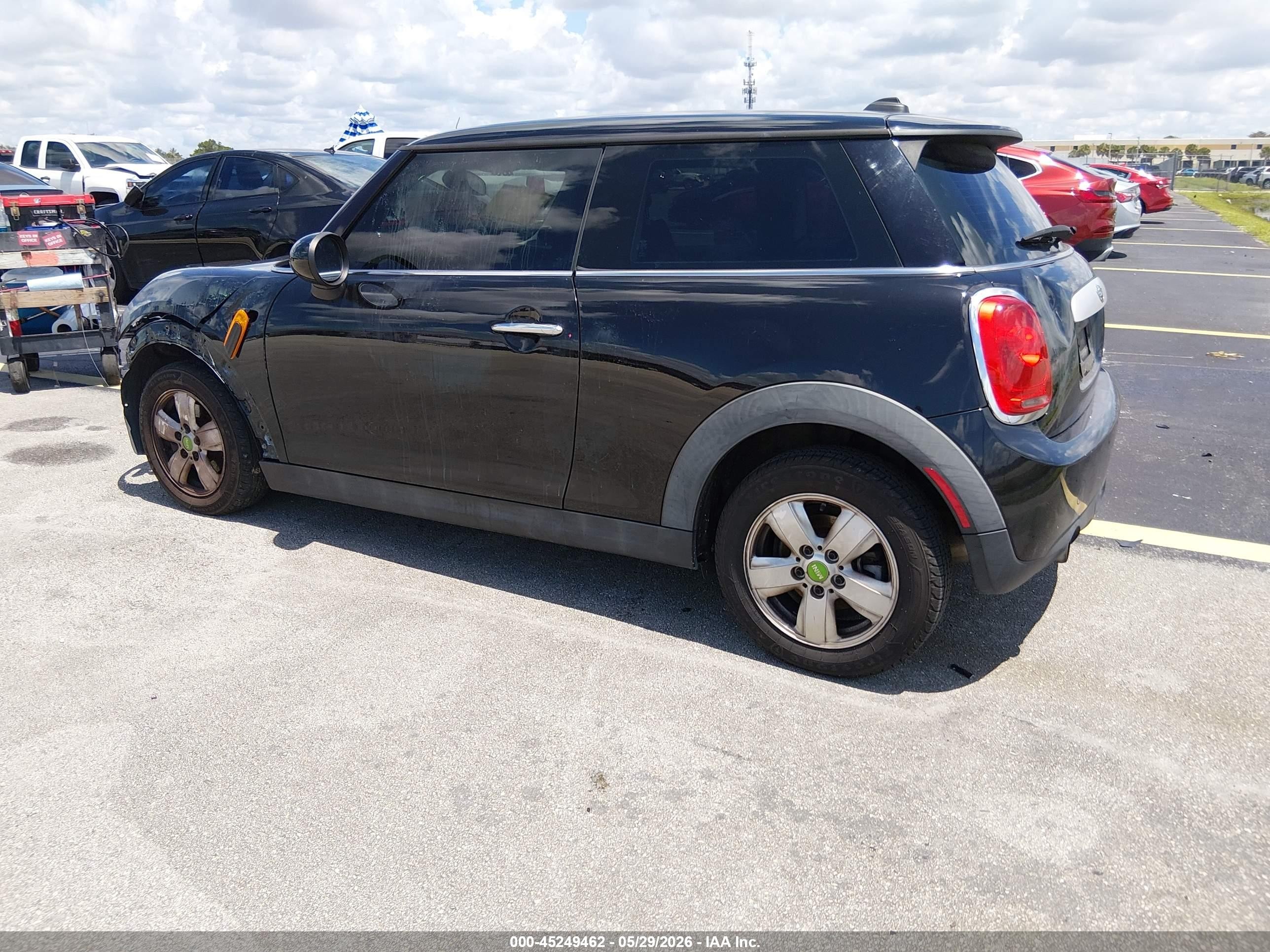 2015 Mini Hardtop Cooper Черный vin: WMWXM5C57F3A04335
