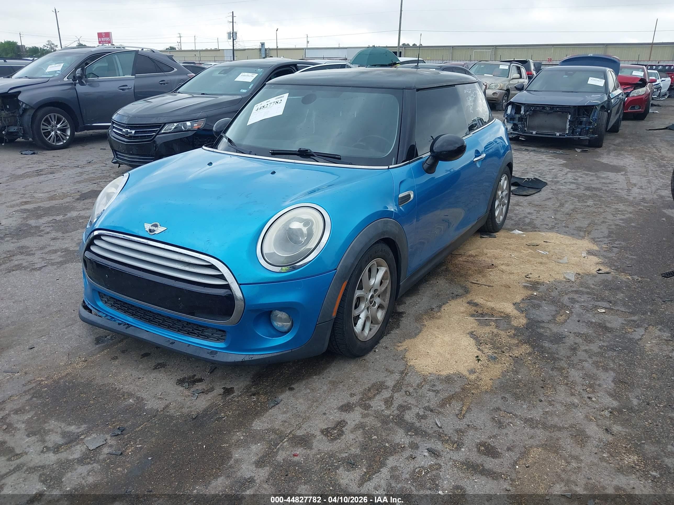 2015 Mini Hardtop Cooper Blue vin: WMWXM5C57FT973985