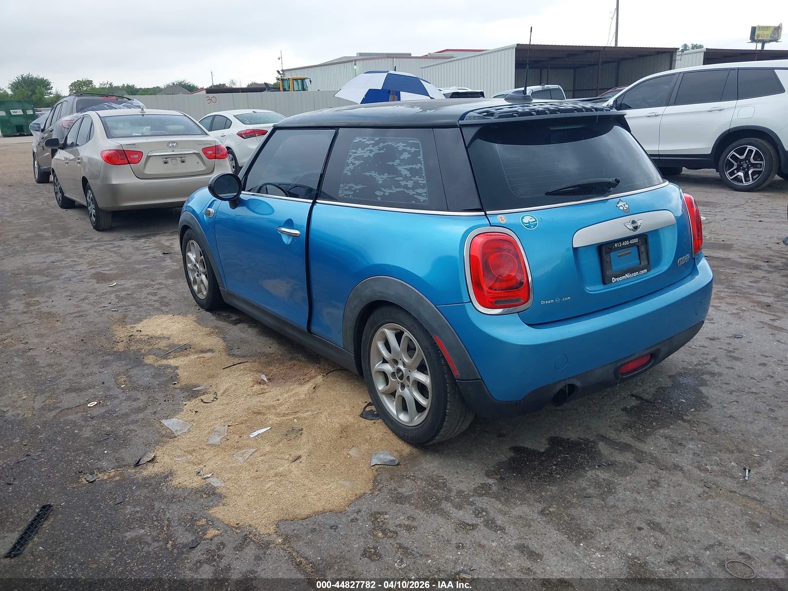 2015 Mini Hardtop Cooper Blue vin: WMWXM5C57FT973985