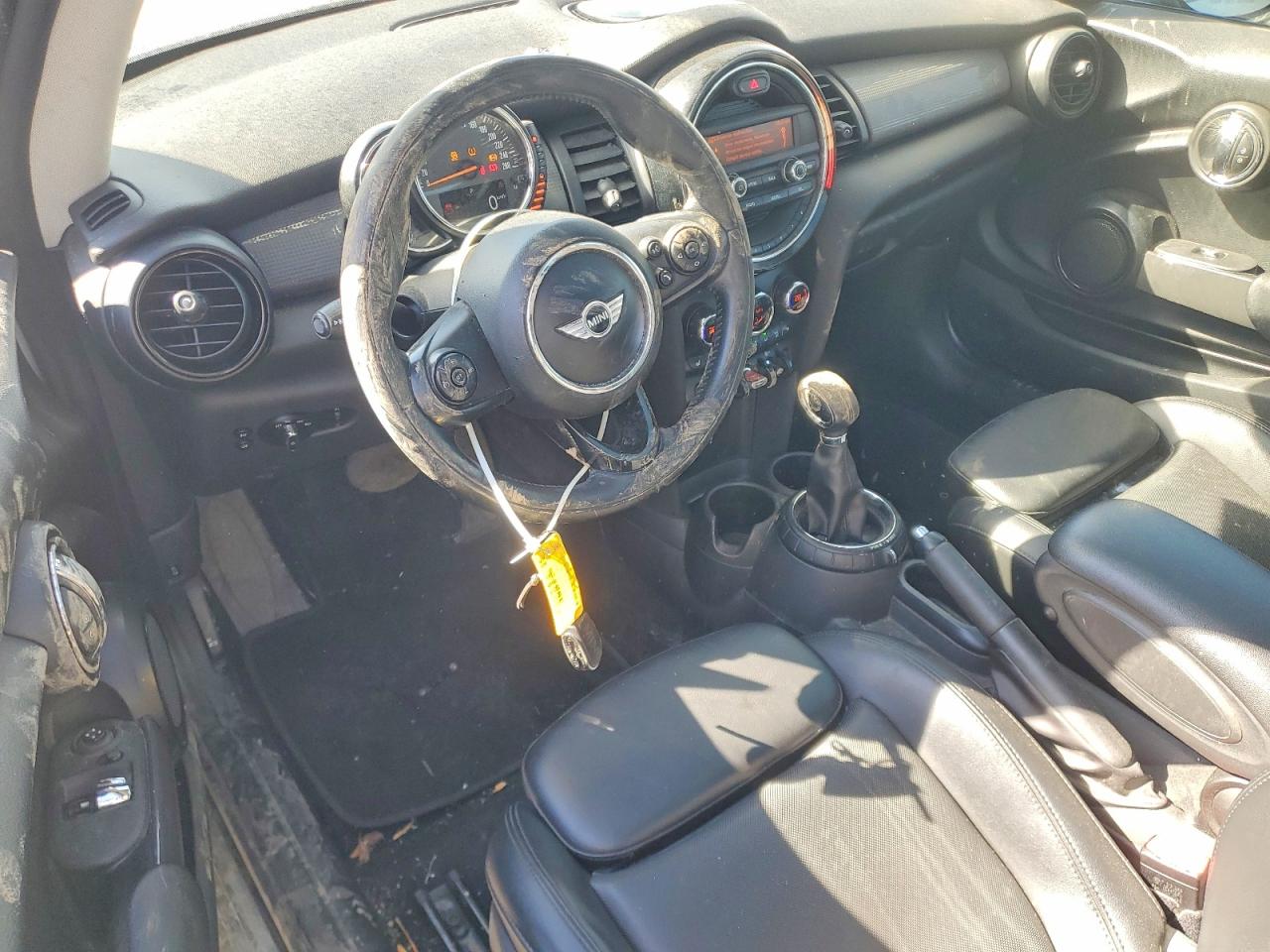 2015 Mini Cooper Белый vin: WMWXM5C58F3A58078