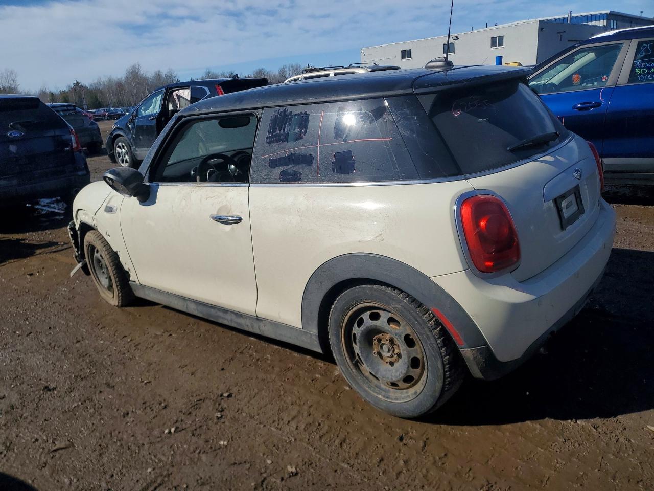 2015 Mini Cooper Белый vin: WMWXM5C58F3A58078