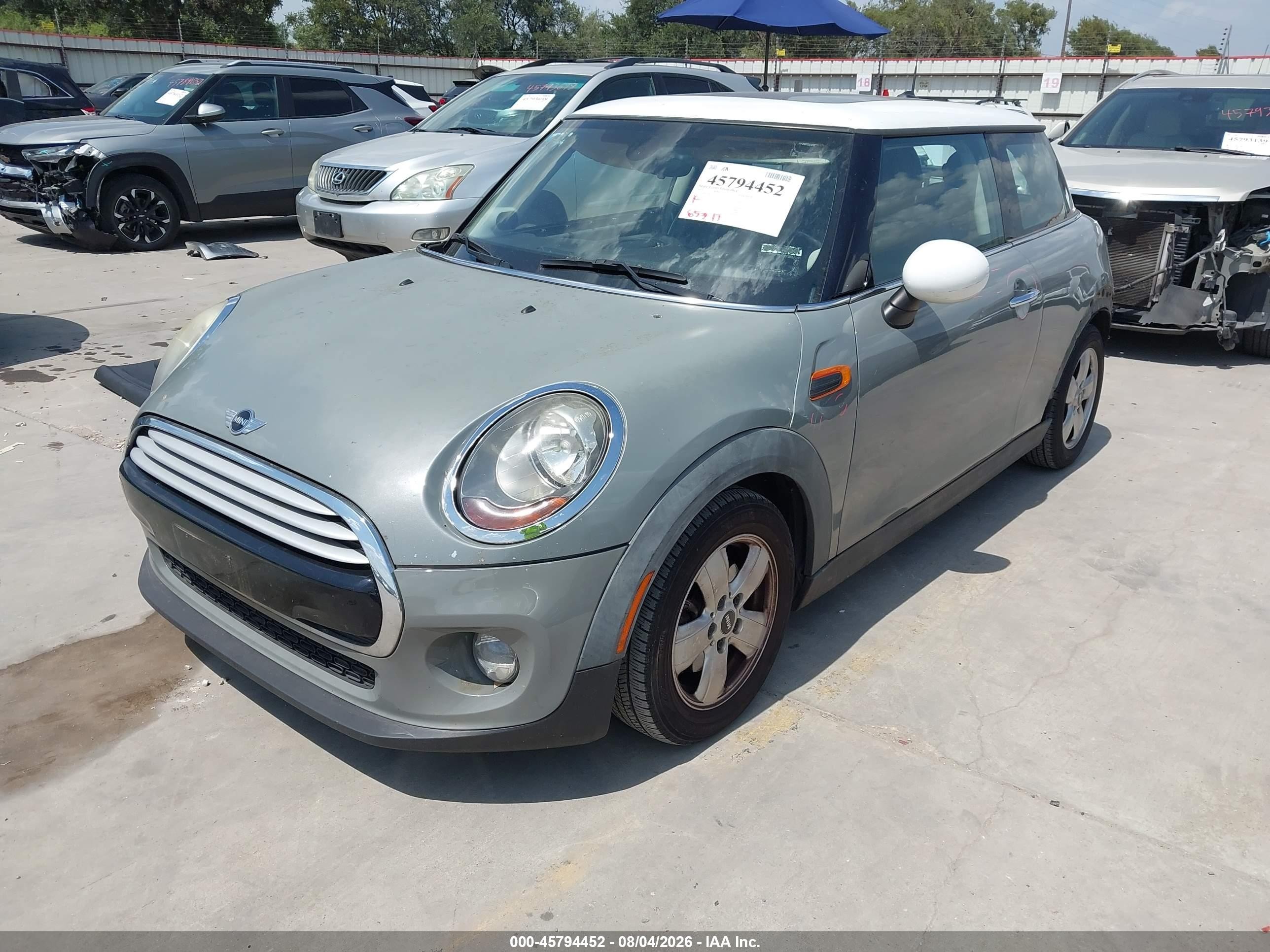 2015 Mini Hardtop Cooper Gray vin: WMWXM5C58FT937710