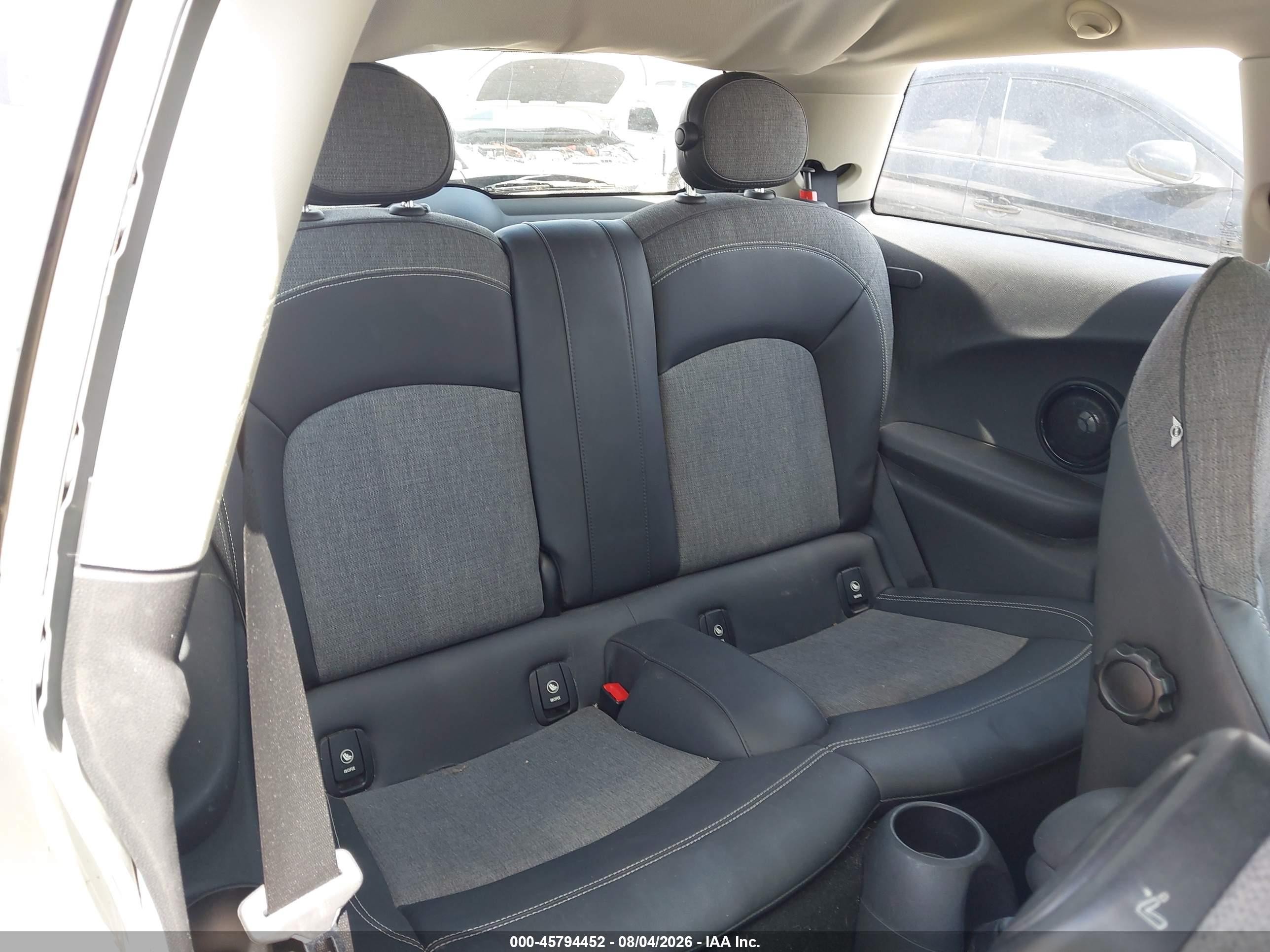 2015 Mini Hardtop Cooper Gray vin: WMWXM5C58FT937710
