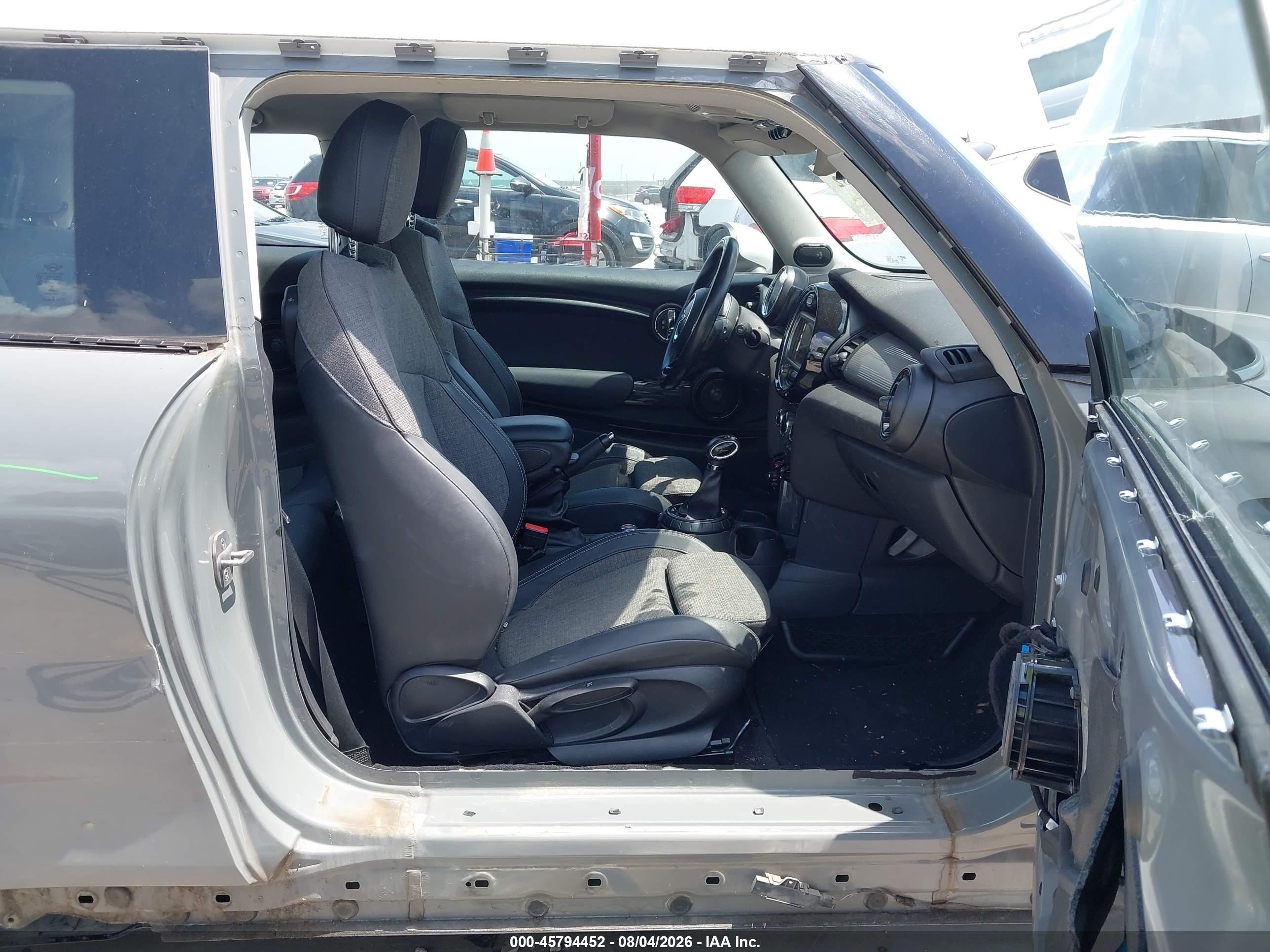 2015 Mini Hardtop Cooper Gray vin: WMWXM5C58FT937710