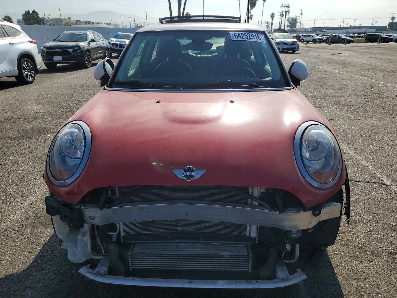 2015 Mini Cooper Red vin: WMWXM5C58FT942745