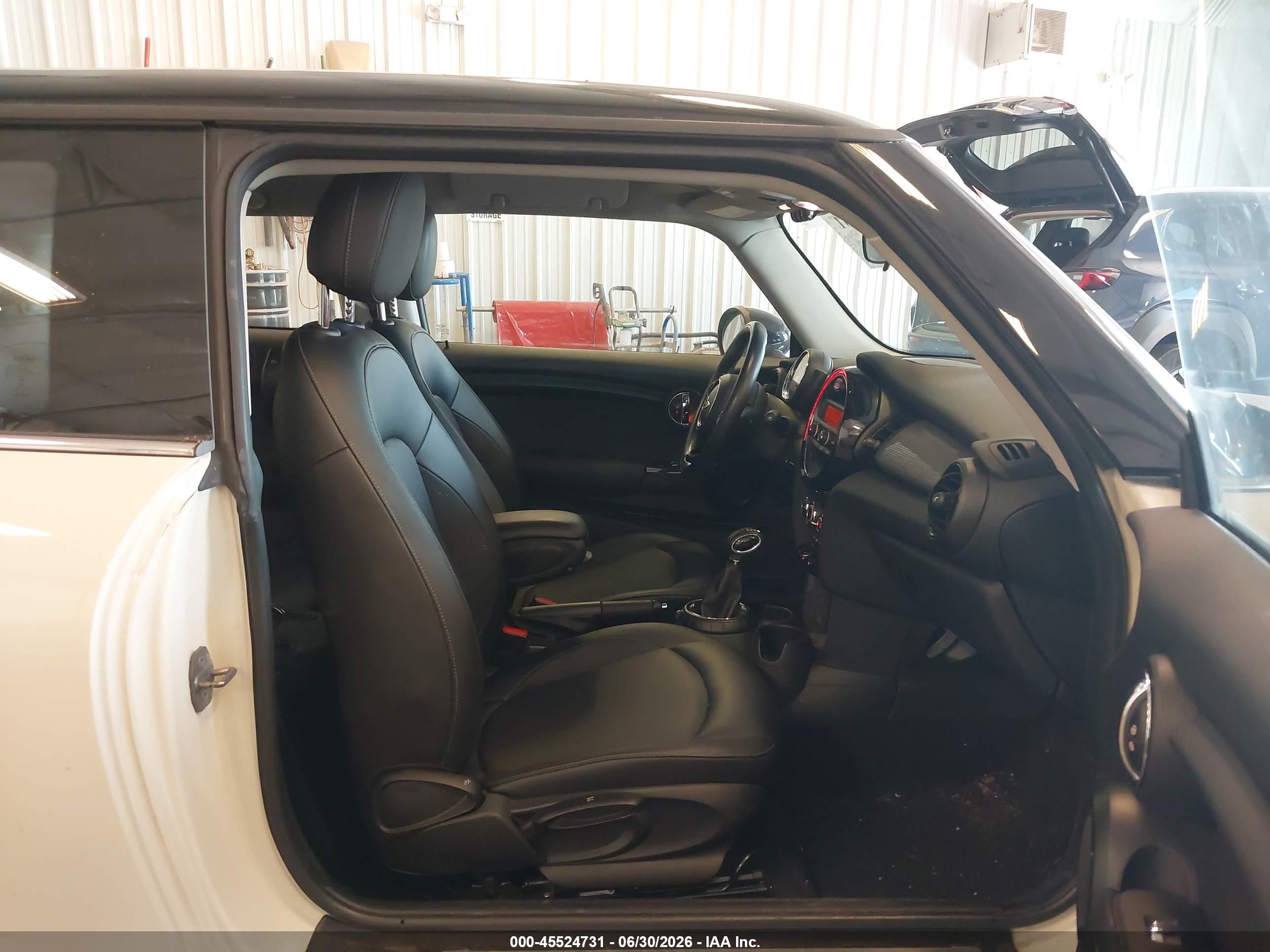 2014 Mini Hardtop Cooper Белый vin: WMWXM5C59ET934104